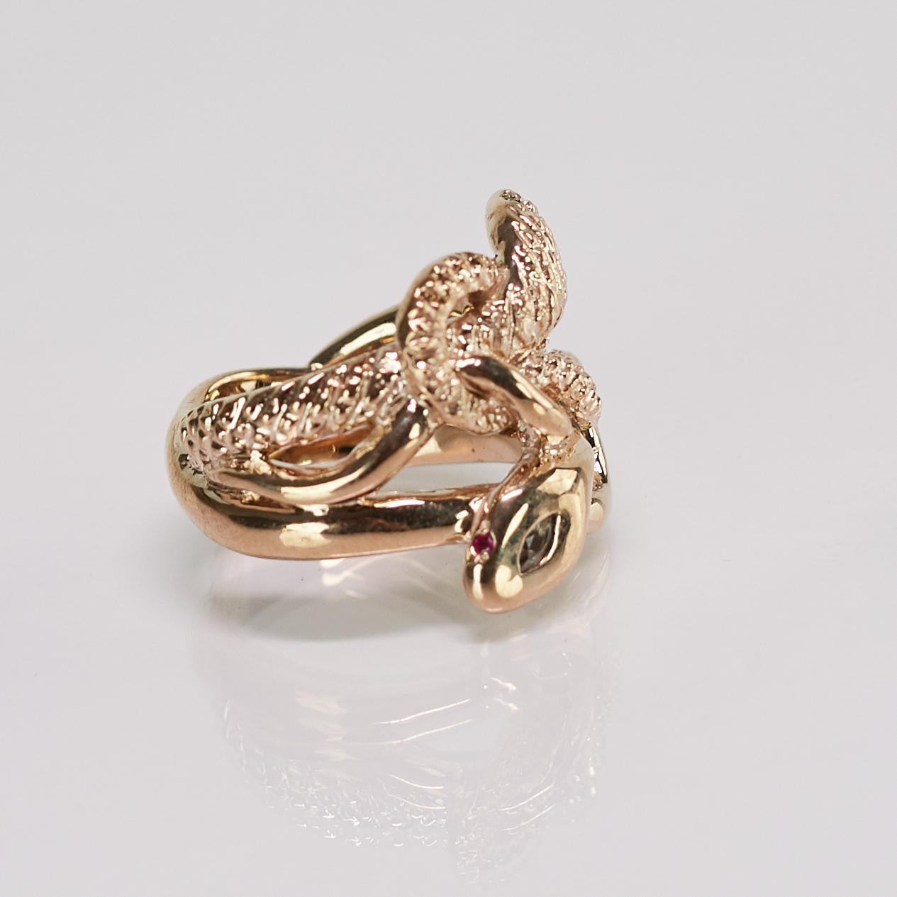 Diamant-Marquis-Schlangenring, Smaragd, Rubin, Augen, Bronze im viktorianischen Stil von J Dauphin im Angebot 1