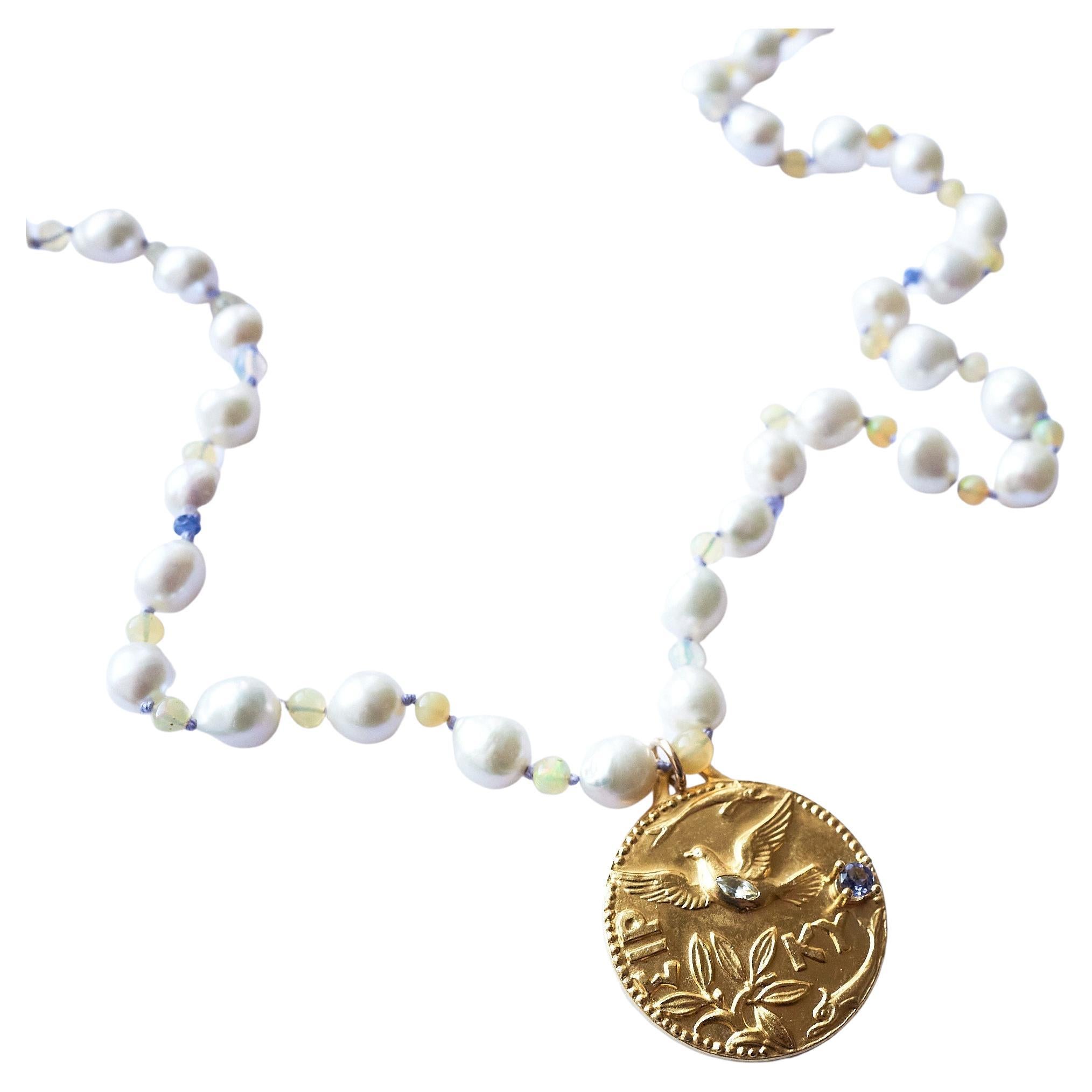 Collier perle blanche colombe Aigue-marine Opale Tanzanite Médaille J Dauphin