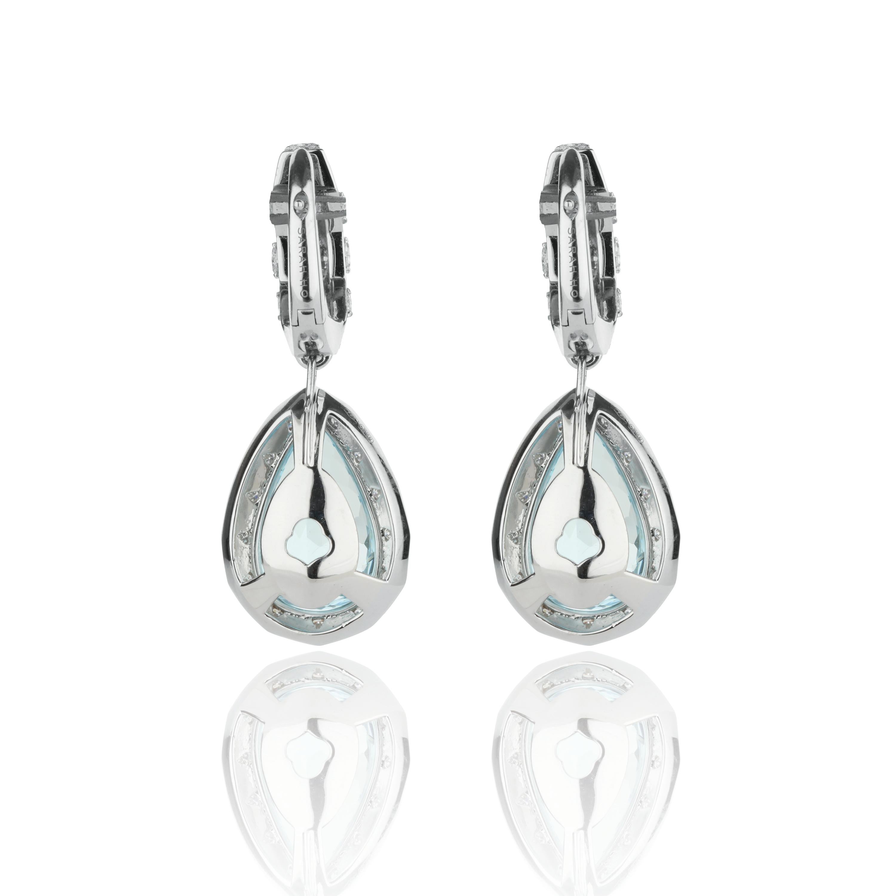Contemporary Aquamarine Pear Cut 15.28 Carat and Diamond Drop Earrings For Sale