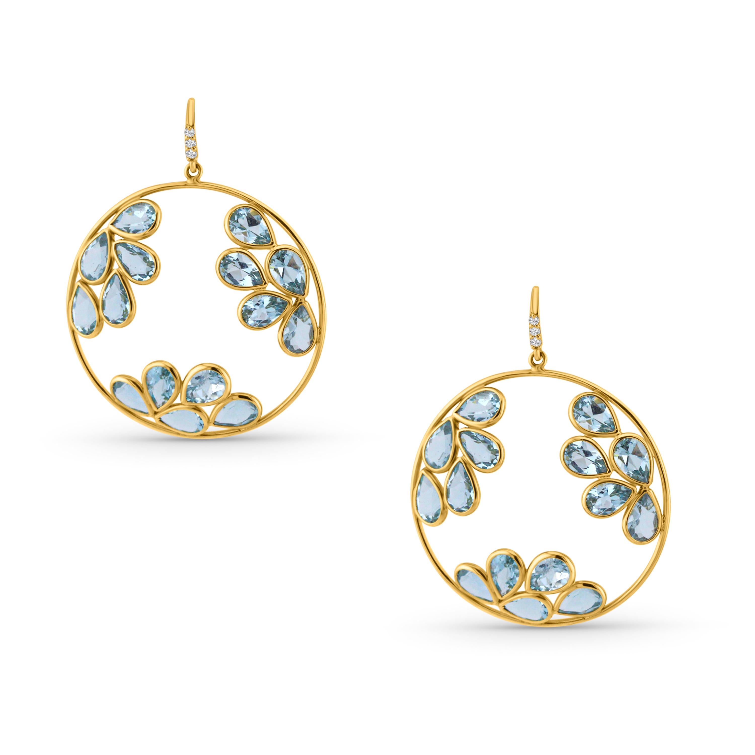 Les boucles d'oreilles Tresor Beautiful sont composées de 10,40 carats d'aigue-marine et de 0,03 carats de diamant. La boucle d'oreille est une ode à la beauté luxueuse et classique, avec des pierres précieuses étincelantes et des teintes féminines.
