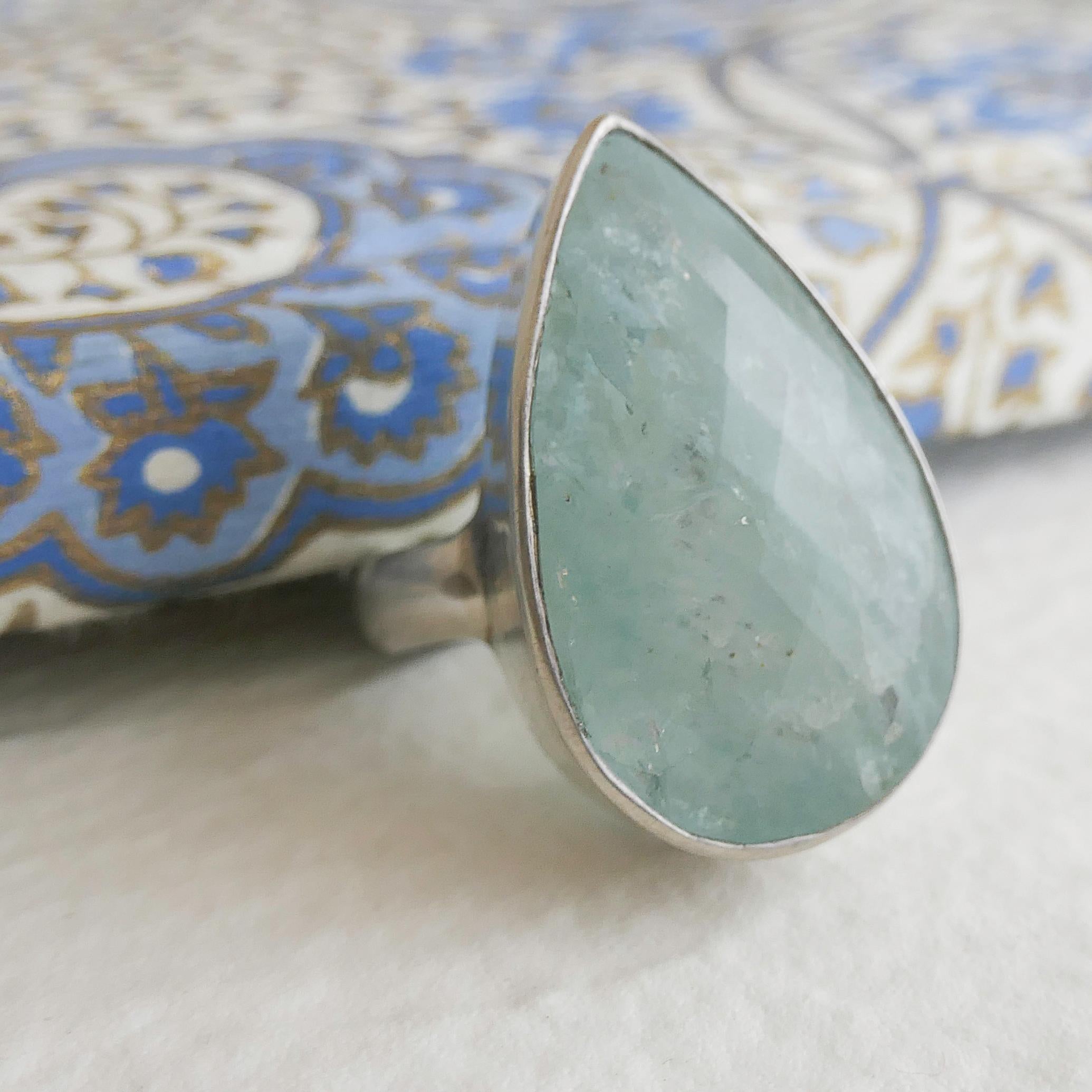 Taglio a goccia Anello in argento 925 a forma di pera con acquamarina, misura 8 - Anello da cocktail in vendita