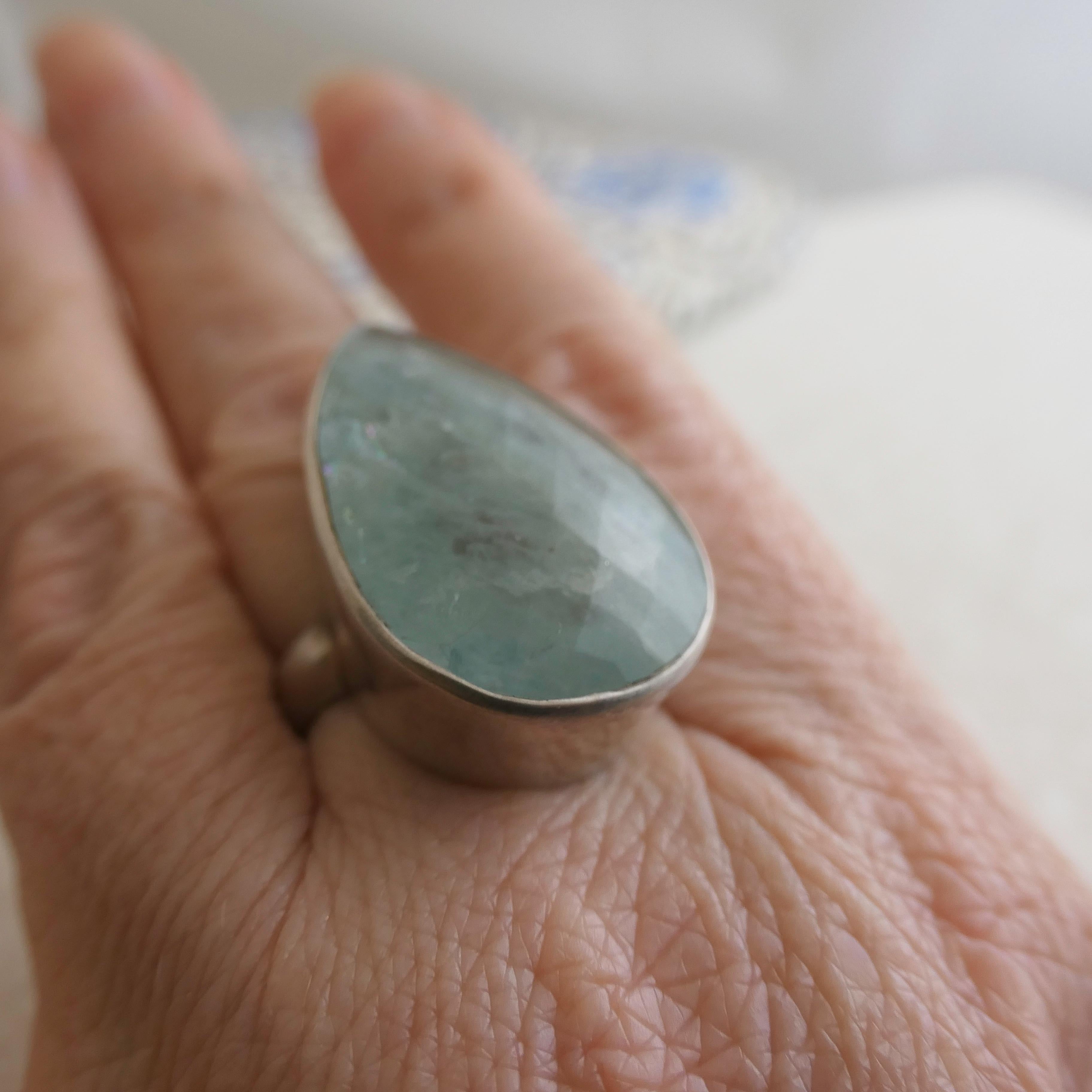 Anello in argento 925 a forma di pera con acquamarina, misura 8 - Anello da cocktail in vendita 2