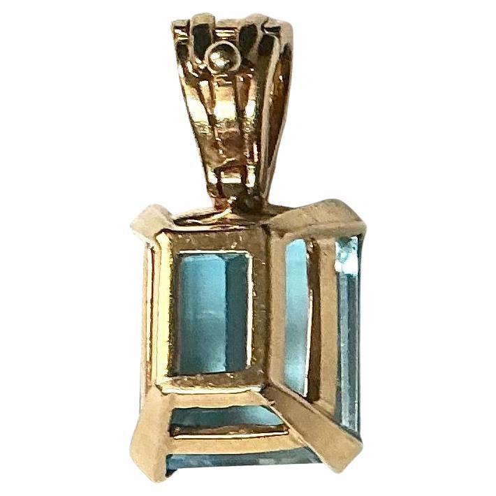 Pendentif aigue-marine or jaune 14kt en vente 2