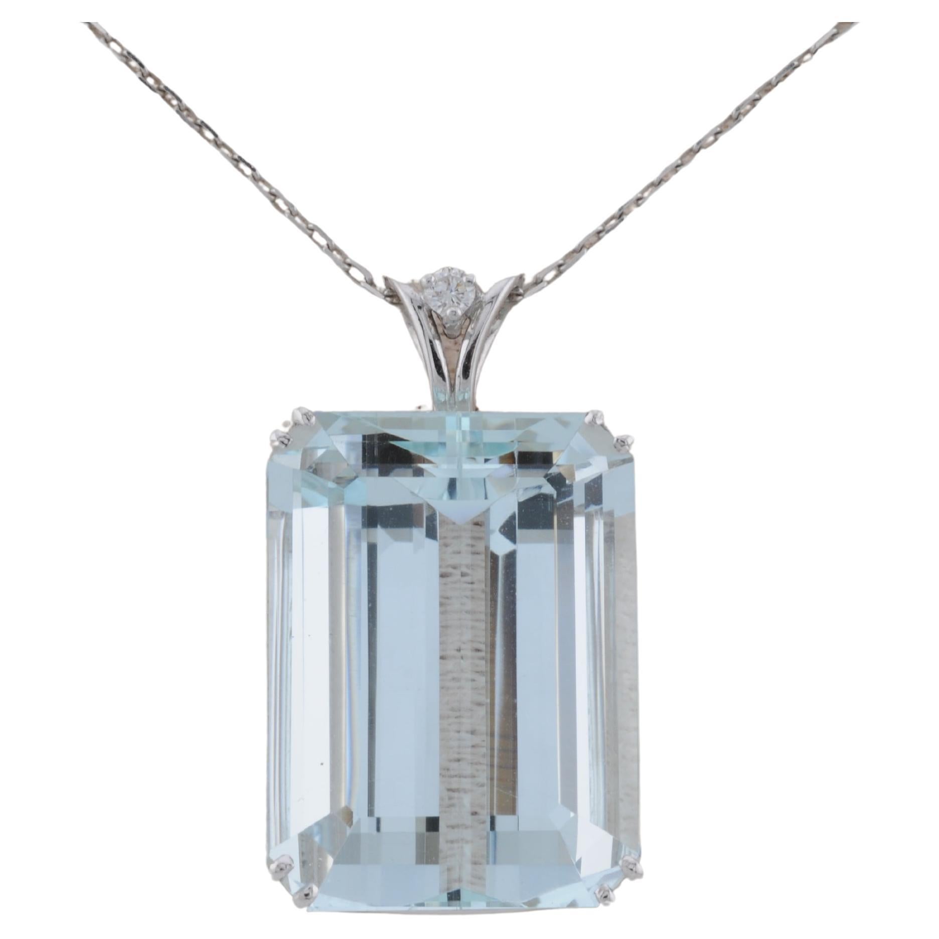 Aquamarine Pendant in 18K White Gold approx 25ct