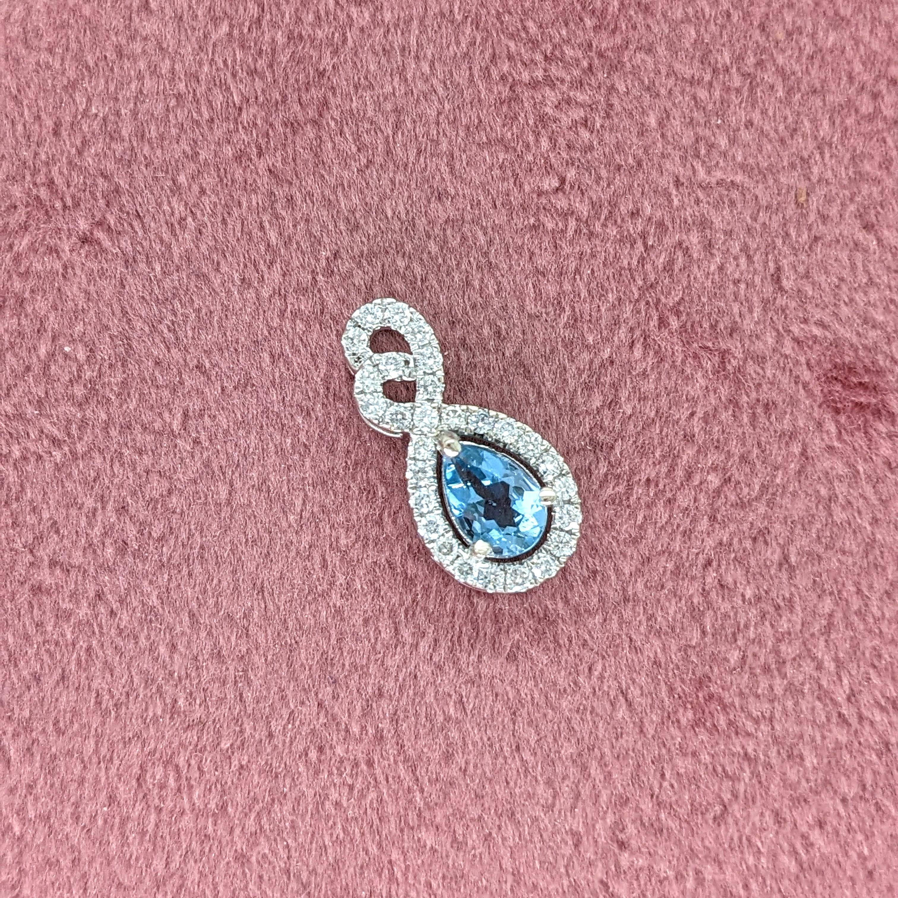 Modern Aquamarine Pendant w Earth Mined Diamonds in Solid 14K White Gold Pear Shape 6x4 For Sale