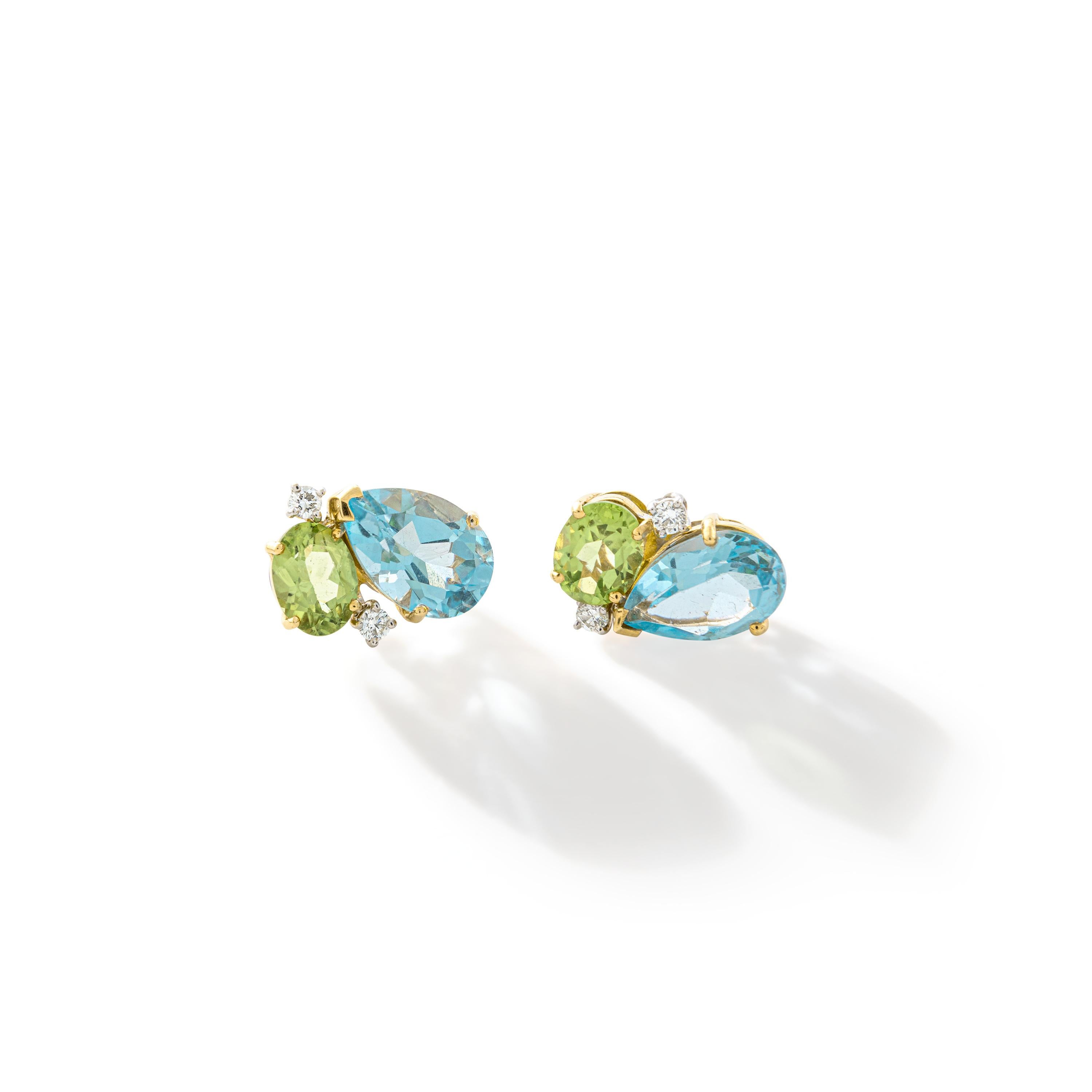 AquaMarine and Peridot, Pear and Oval Shapes on Diamond and Yellow Gold 18k Earrings.
Total height: 0.59 inch (1.50 centimeters).
Total width: 0.59 inch (1.50 centimeters).