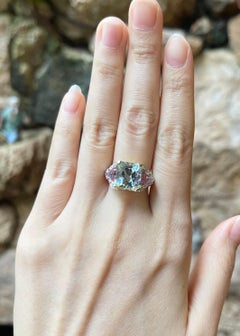 Aquamarine, Pink Sapphire and Diamond Ring set in 18K Gold Settings