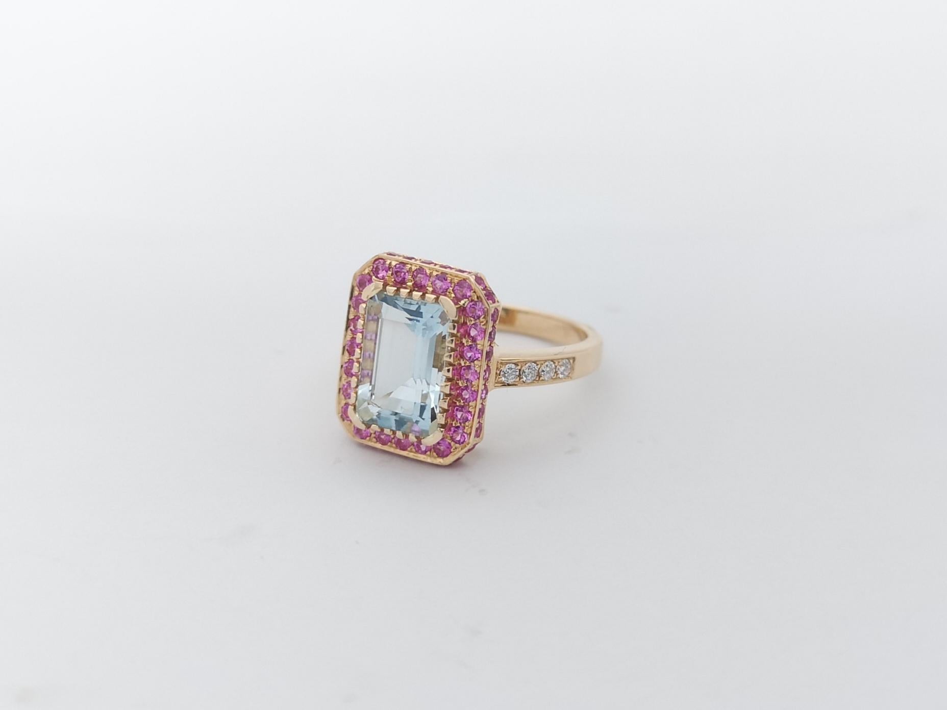 Aquamarine, Pink Sapphire and Diamond Ring Set in 18K Rose Gold Settings For Sale 2