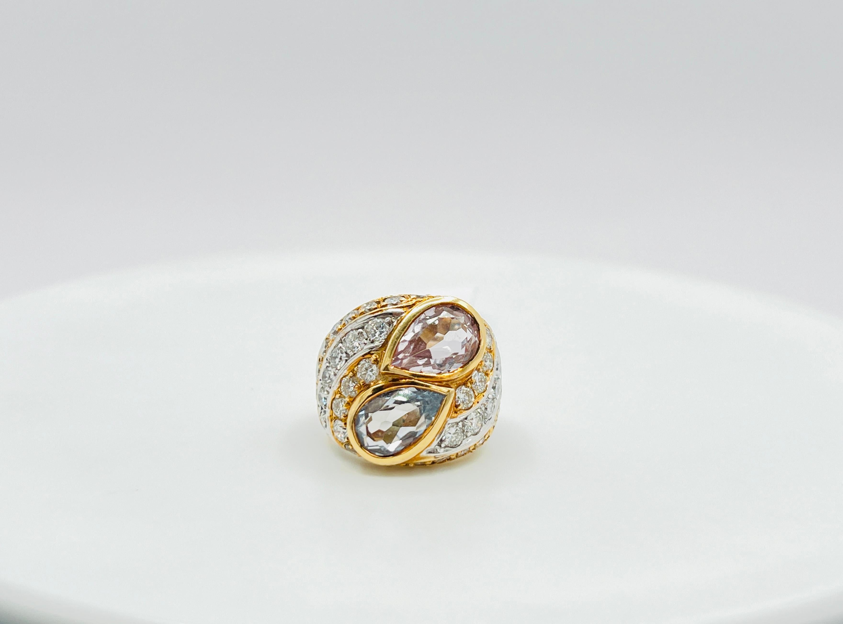 Ring mit Aquamarin, Pinkem Turmalin und weißem Diamant aus zweifarbigem 18-Karat-Gold im Angebot 3