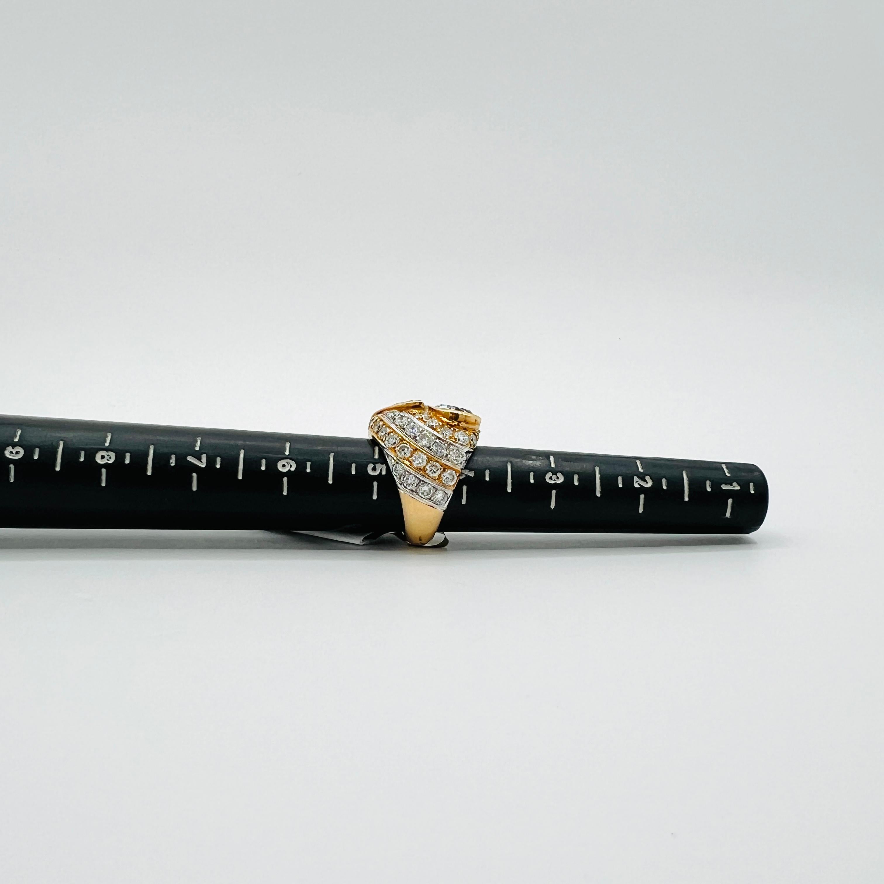 Ring mit Aquamarin, Pinkem Turmalin und weißem Diamant aus zweifarbigem 18-Karat-Gold im Angebot 4
