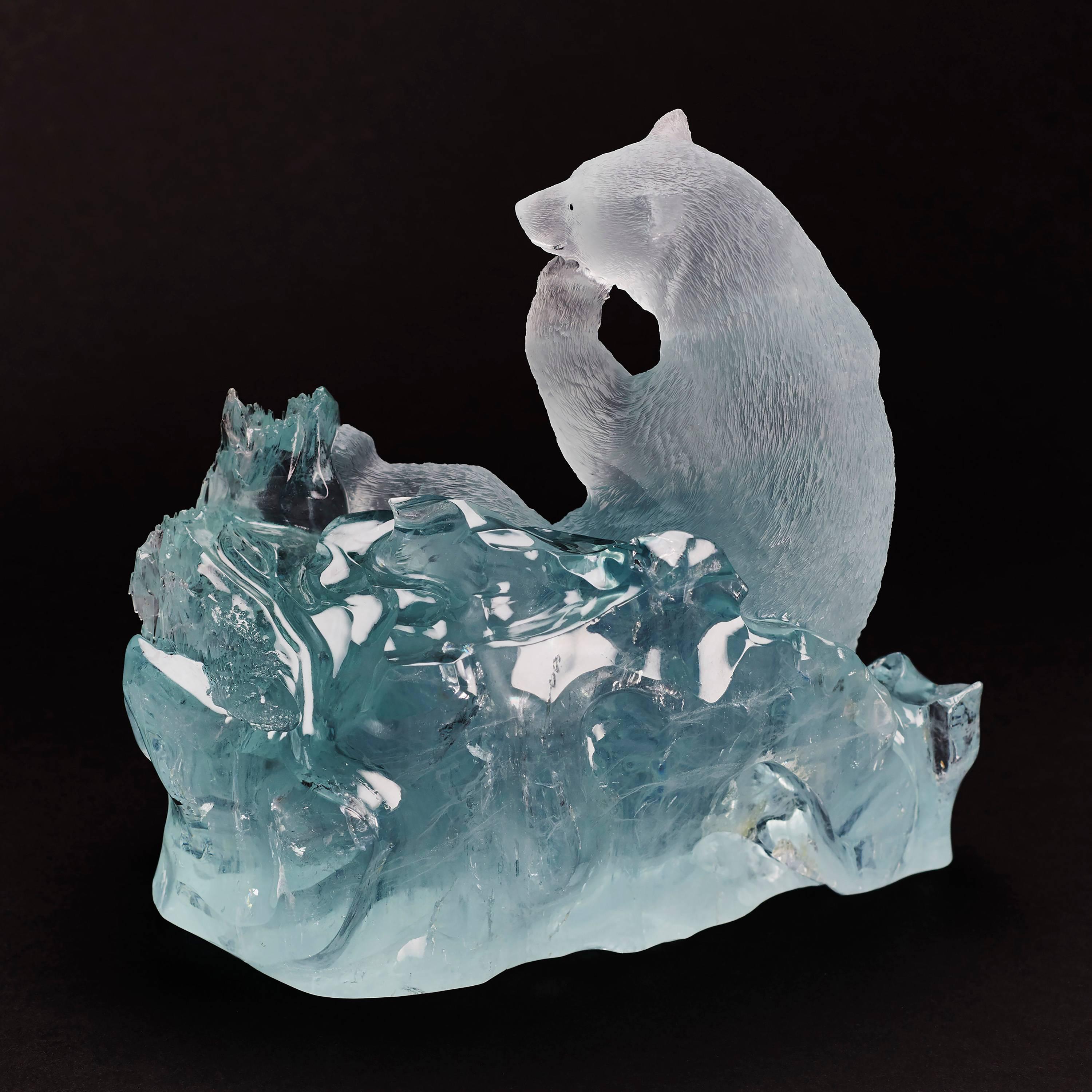 Aquamarine Polarbear Carved Figurine Sculpture Objets d'Art  In Excellent Condition For Sale In Idar-Oberstein, DE
