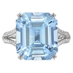 Aquamarine Ring 7.68 Carat Emerald Cut