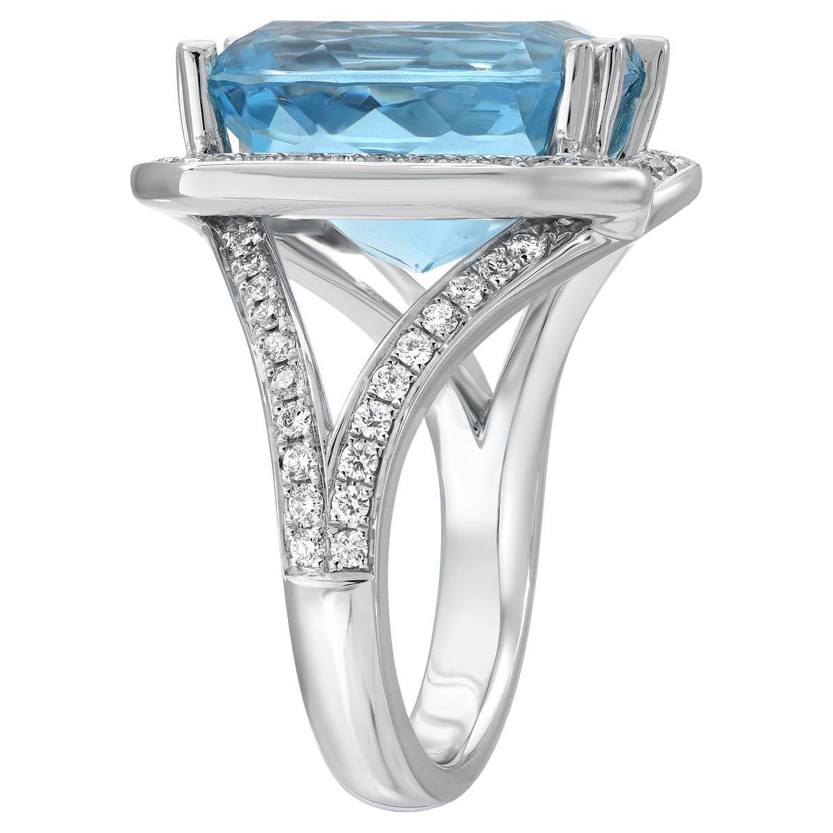 Aquamarin-Ring mit 8,95 Karat im Kissenschliff (Moderne) im Angebot