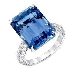 Bague aigue-marine taille émeraude 9::59 carats