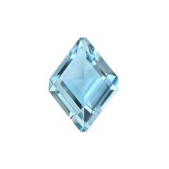 3.21 Carat Aquamarine Kite Loose Gemstone for Custom Jewelry Beverly Hills