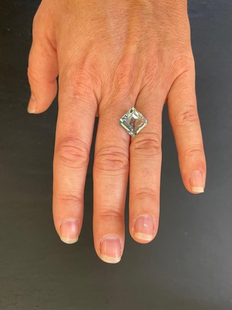 Modern Aquamarine Ring Gem 5.55 Carat Unmounted Kite Shape Loose Gemstone