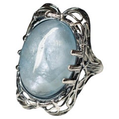 Bague vintage de style gothique en aigue-marine bleu clair et béryl cabochon