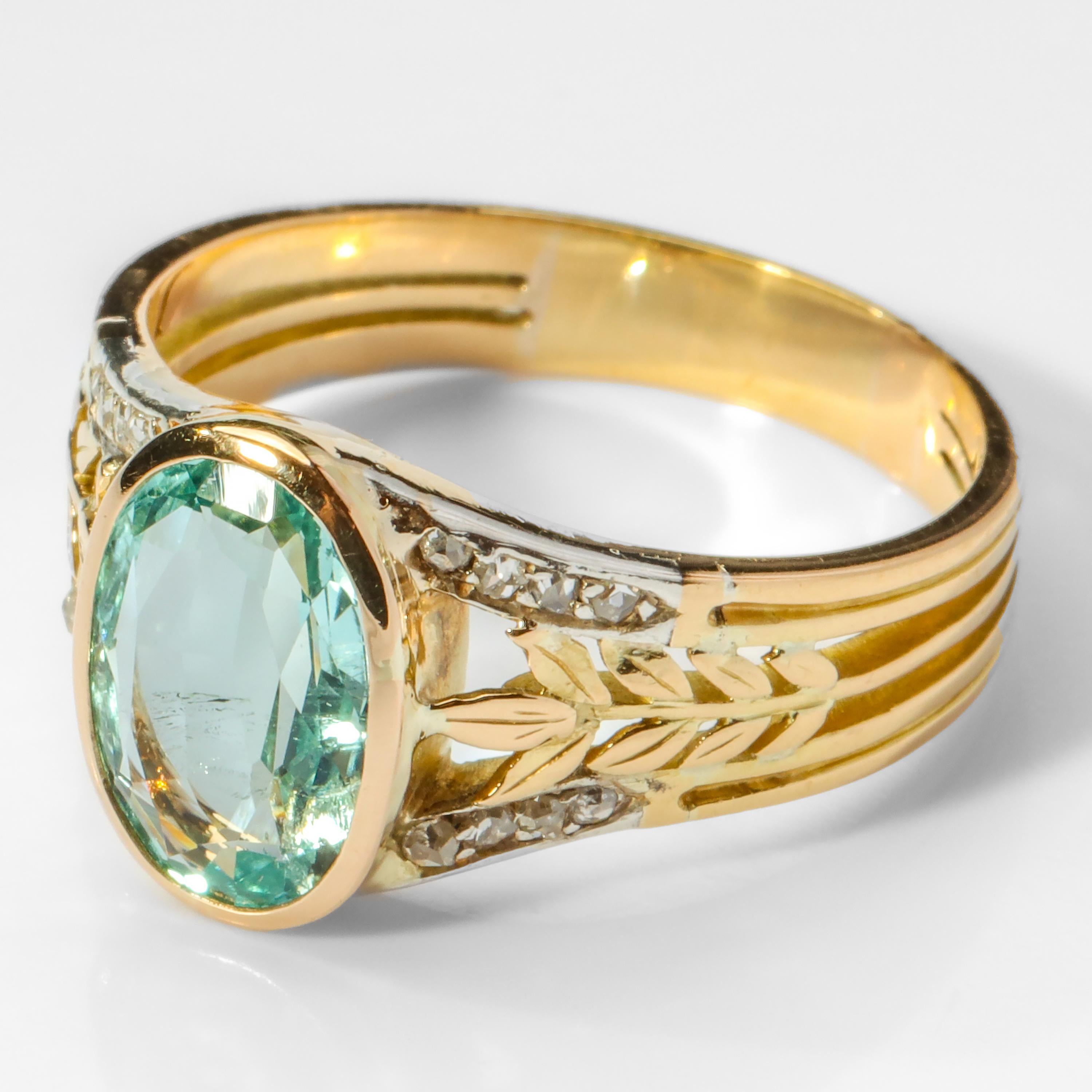 Aquamarine Ring in Gold and Platinum with Diamonds from France, Titanic Era In Excellent Condition In Southbury, CT