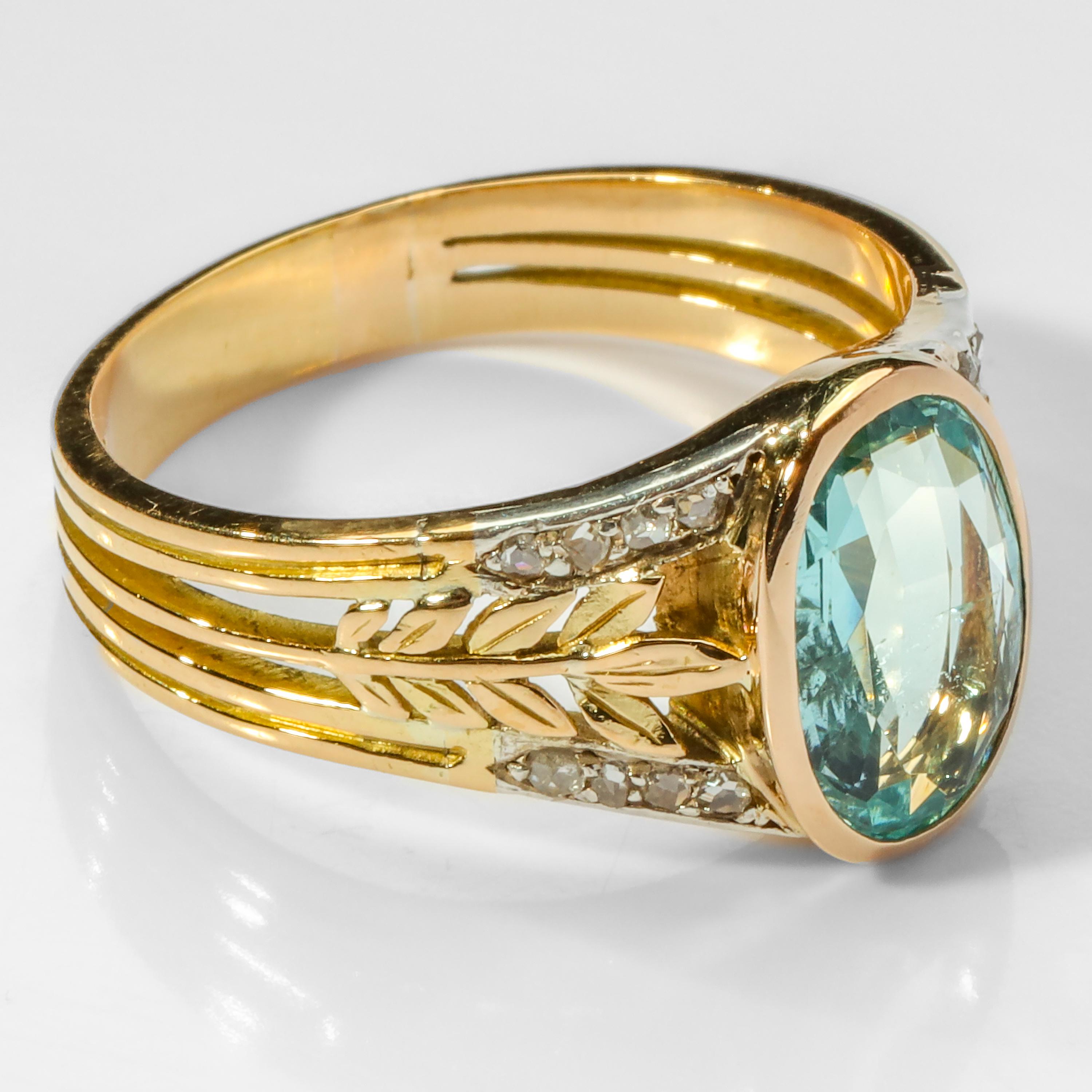 Women's or Men's Aquamarine Ring in Gold and Platinum with Diamonds from France, Titanic Era
