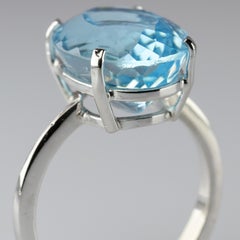 Aquamarine Ring in White Gold