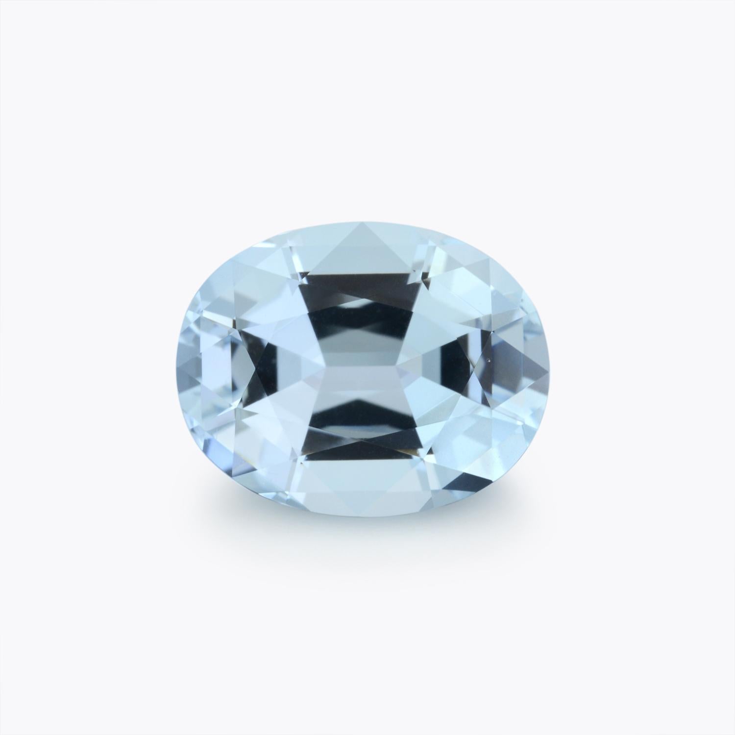 Bright 4.26 carat Aquamarine oval loose gemstone, offered unmounted to a very special person.
Dimensions: 12.3 x 9.7 x 6.6 mm.
Returns are accepted and paid by us within 7 days of delivery.
We offer supreme custom jewelry work upon request. Please