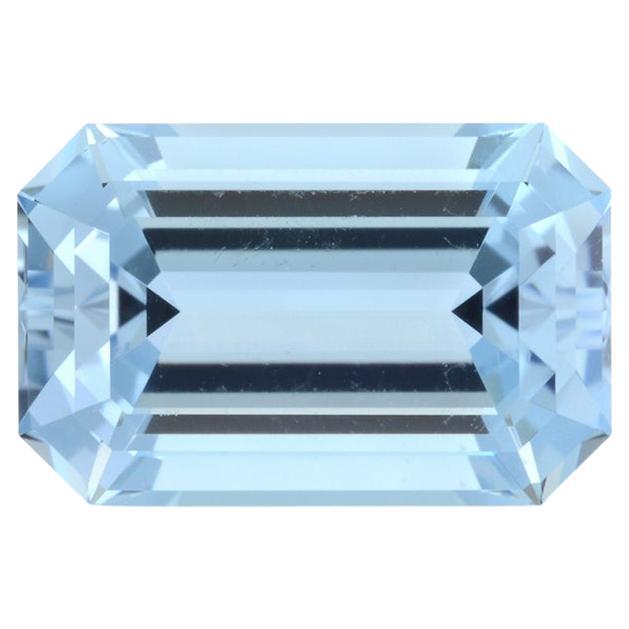 Contemporary Aquamarine Ring Loose Stone 2.73 Carat Unmounted Emerald Cut Gemstone For Sale
