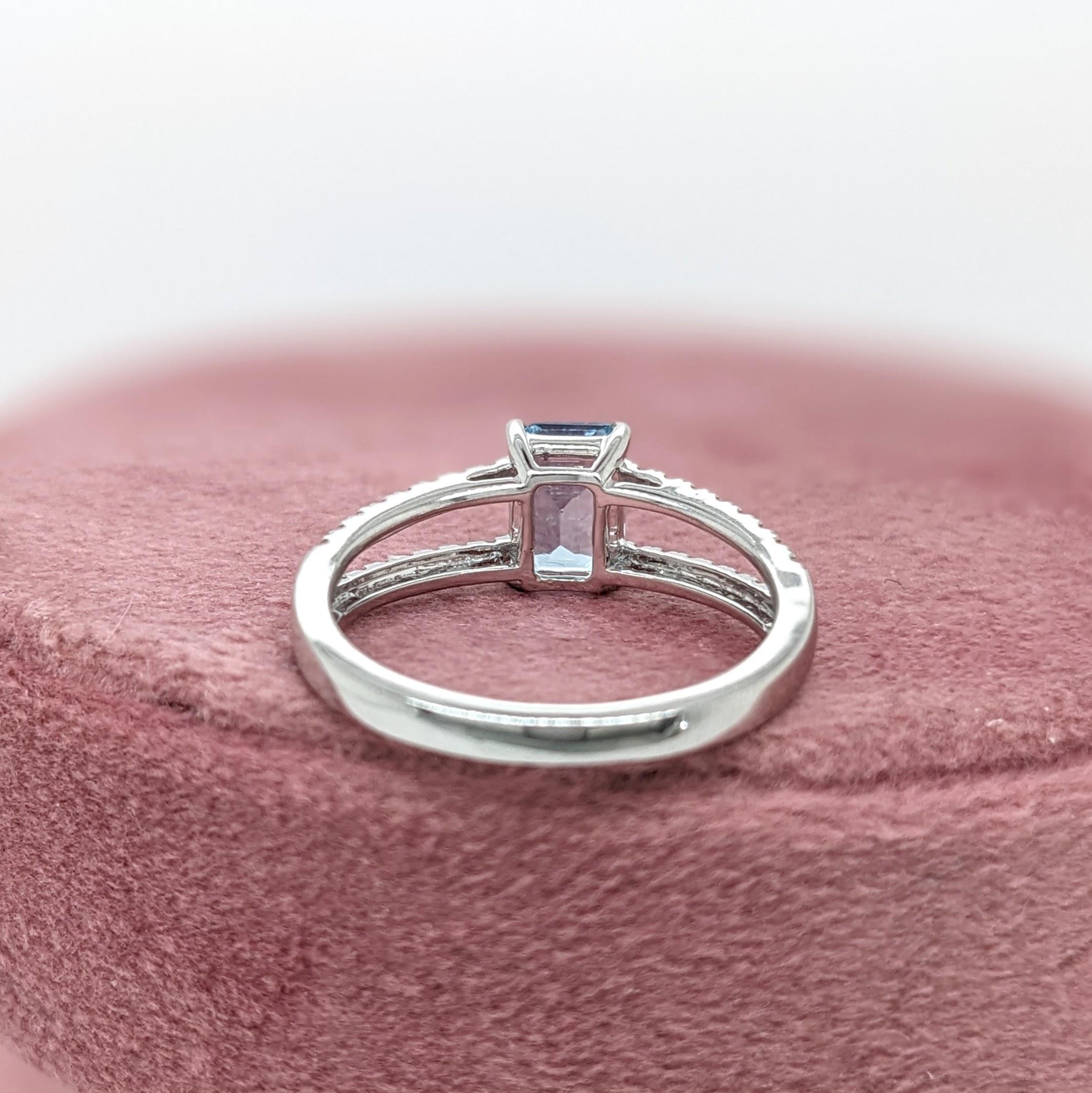 Aquamarin-Ring mit natürlichen Diamanten aus massivem 14K Gold EM 7x5mm Damen im Angebot