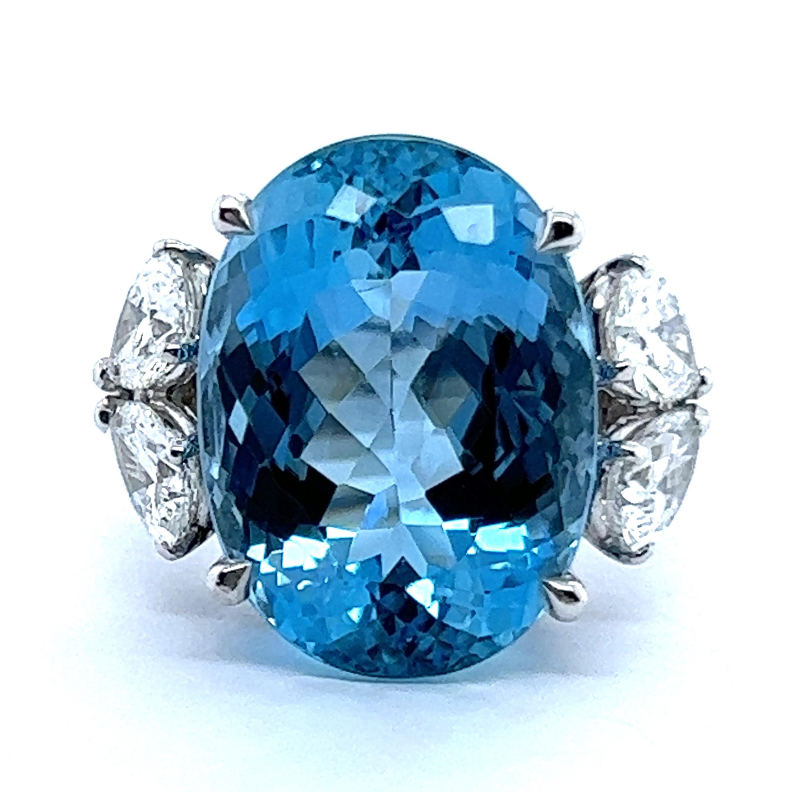 Aquamarine Ring with Diamonds in 14 Karat White Gold For Sale 1