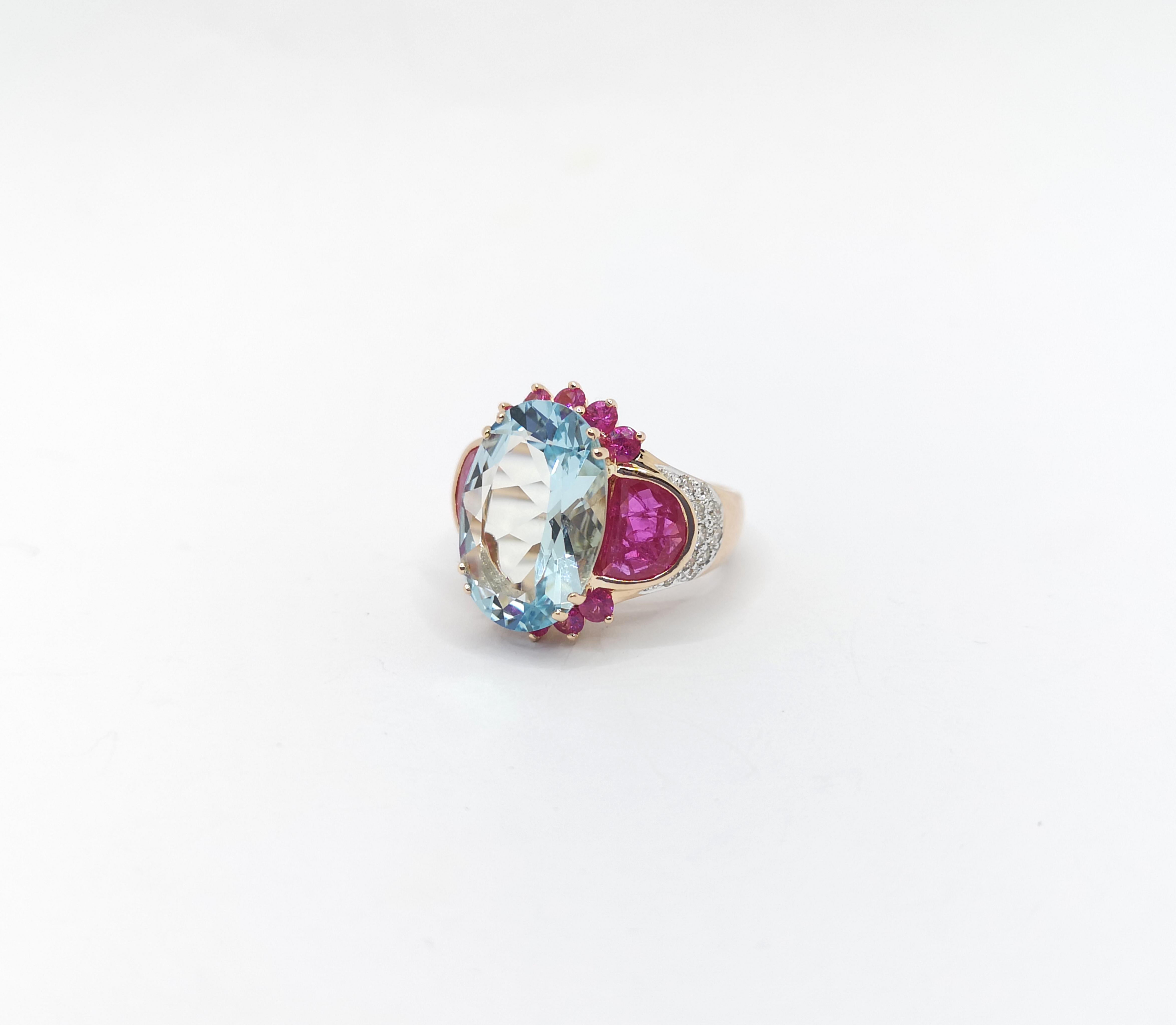 Aquamarine, Ruby, Pink Sapphire and Brown Diamond Ring set in 18K Rose Gold For Sale 4