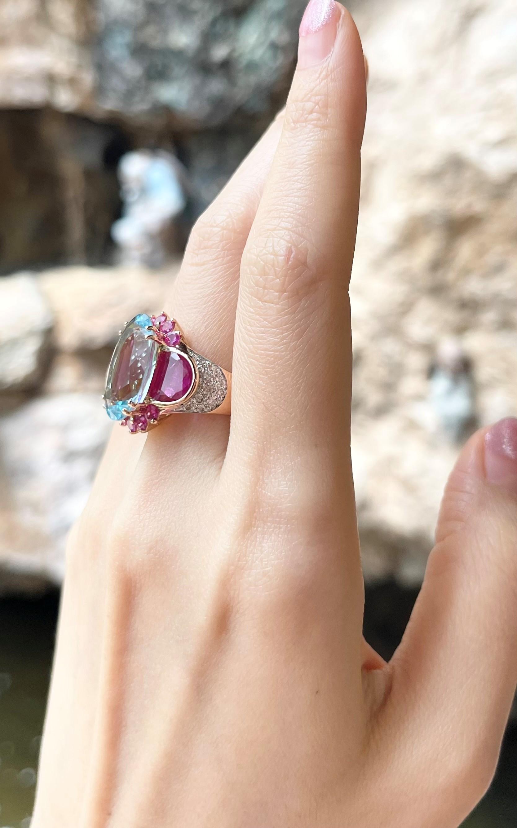 Aquamarine, Ruby, Pink Sapphire and Brown Diamond Ring set in 18K Rose Gold For Sale 1