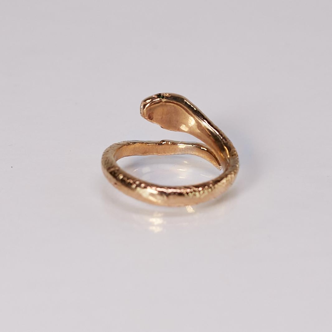 Anello a serpente con rubino e acquamarina in stile vittoriano in bronzo J DAUPHIN in vendita 4