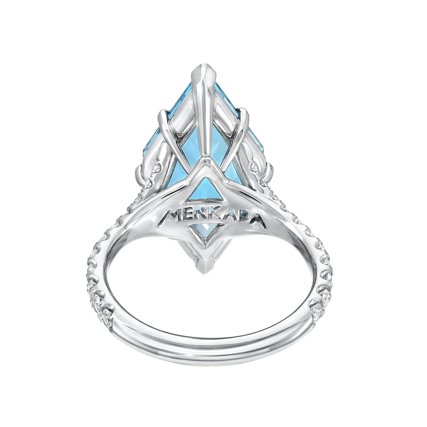 Aquamarine Ring 4.74 Carat Shield In New Condition In Beverly Hills, CA