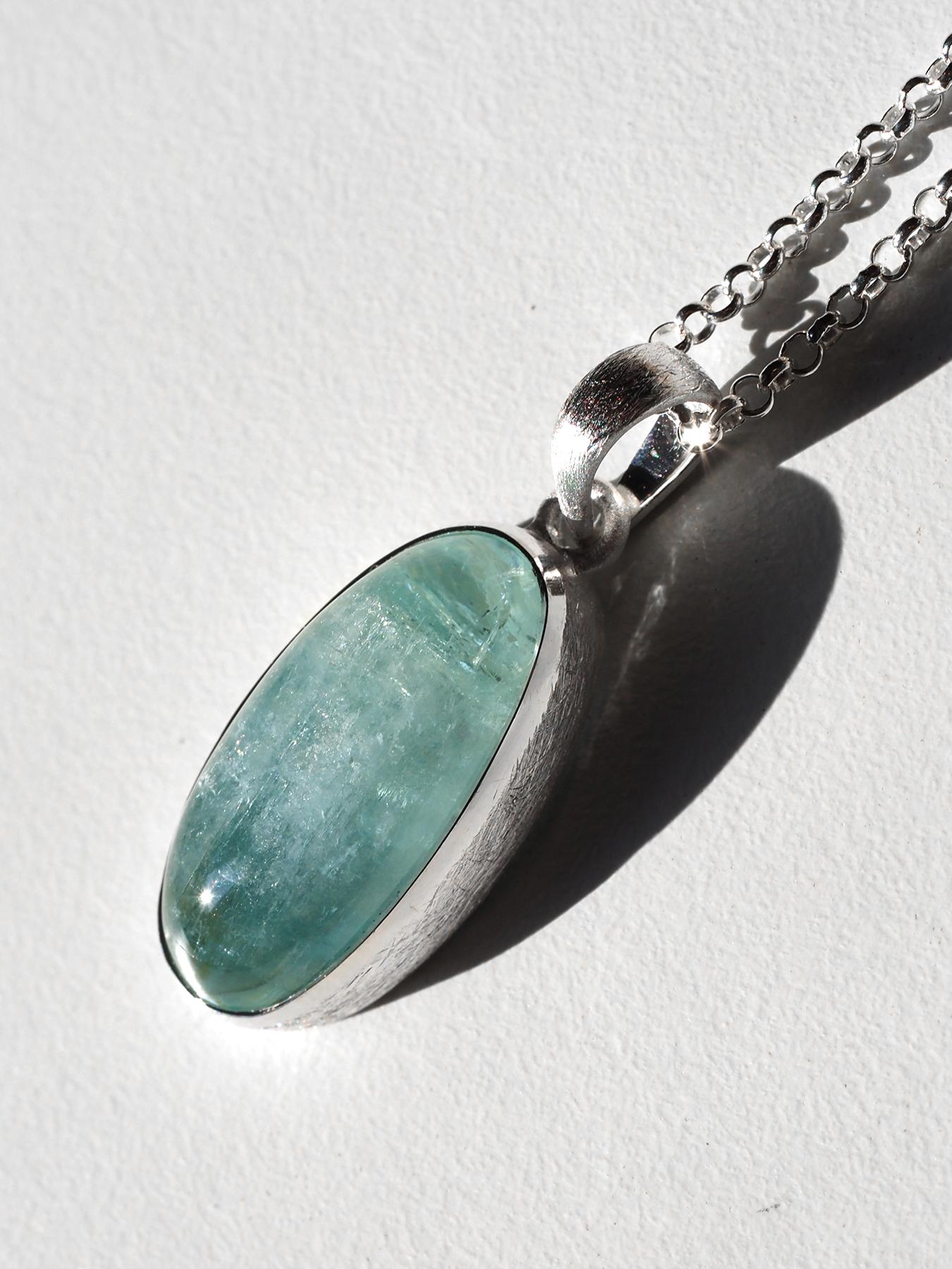 Aquamarine silver pendant 25027 Corte oval en venta