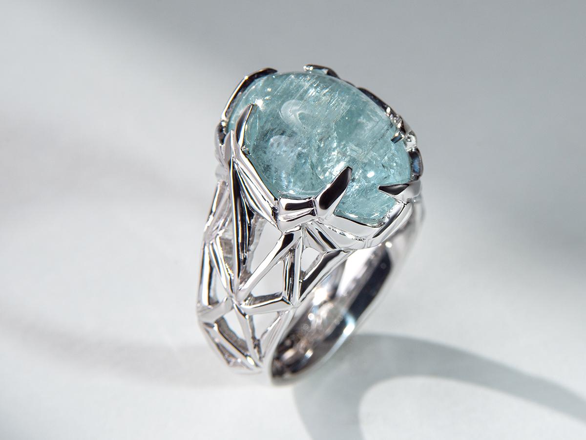 Aquamarine Silver Ring Light Blue Beryl Cabochon Unisex In New Condition For Sale In Berlin, DE