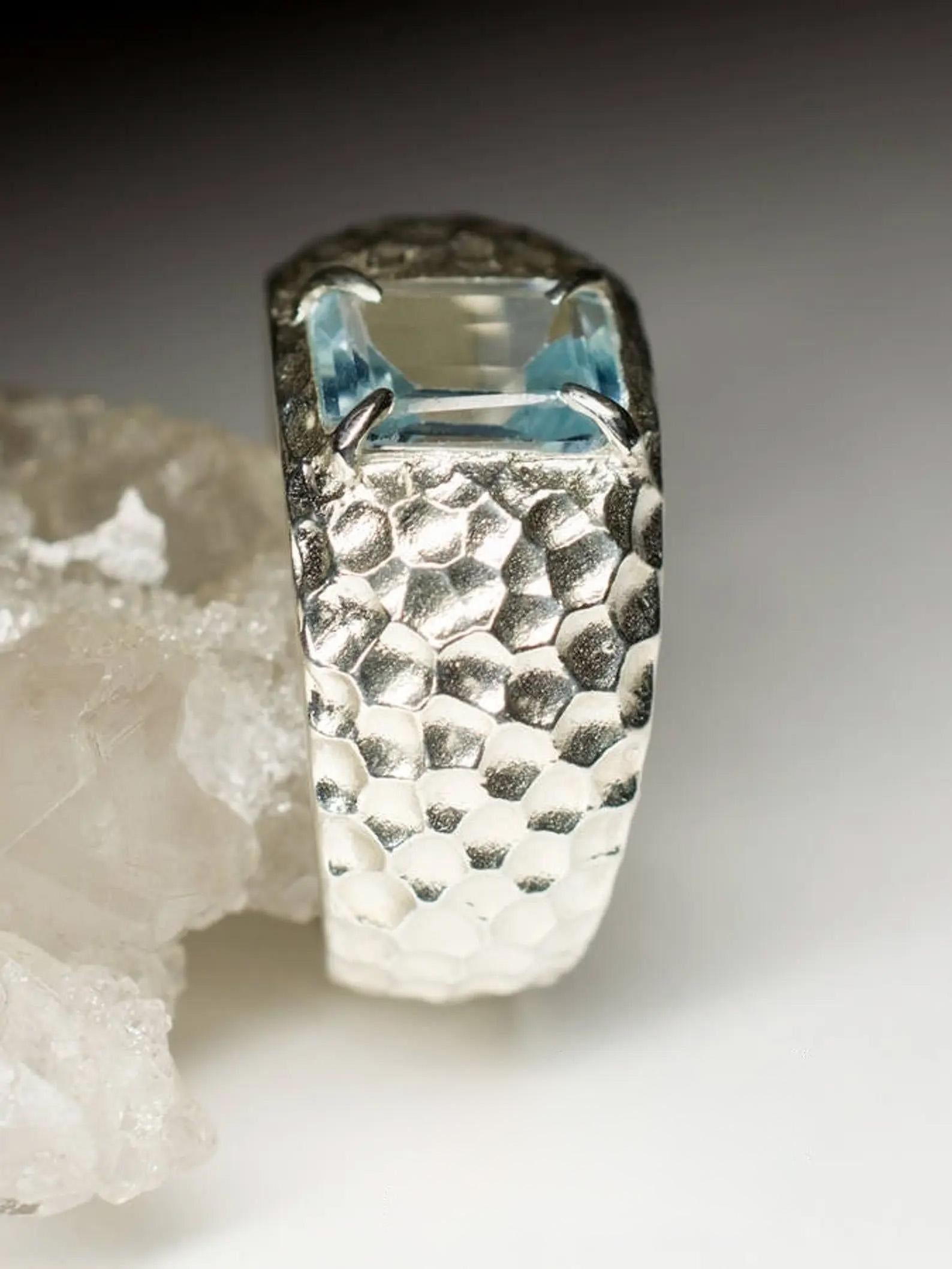 Aquamarine Silver Ring Natural Organic Blue Beryl Gemstone Christmas Gif In New Condition For Sale In Berlin, DE