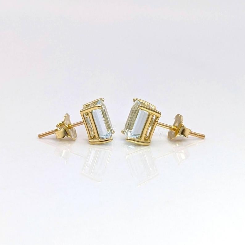 Emerald Cut Aquamarine Solitaire Stud Earrings in Solid 14K Gold  Emerald cut 7x5mm For Sale