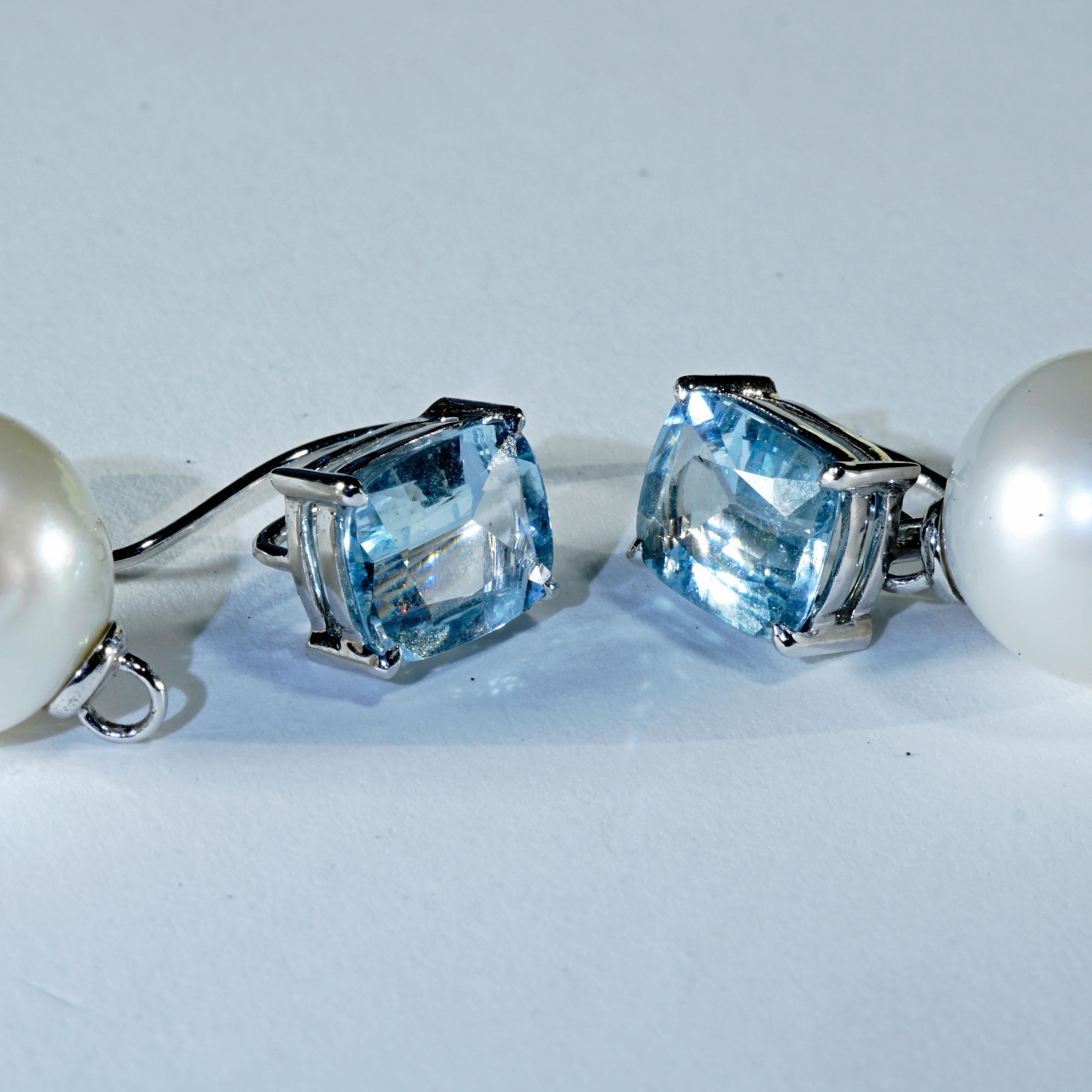 Aquamarine South Sea Earrings 3.19 ct AAA+ eye-clean Pearls can be removed In New Condition In Viena, Viena