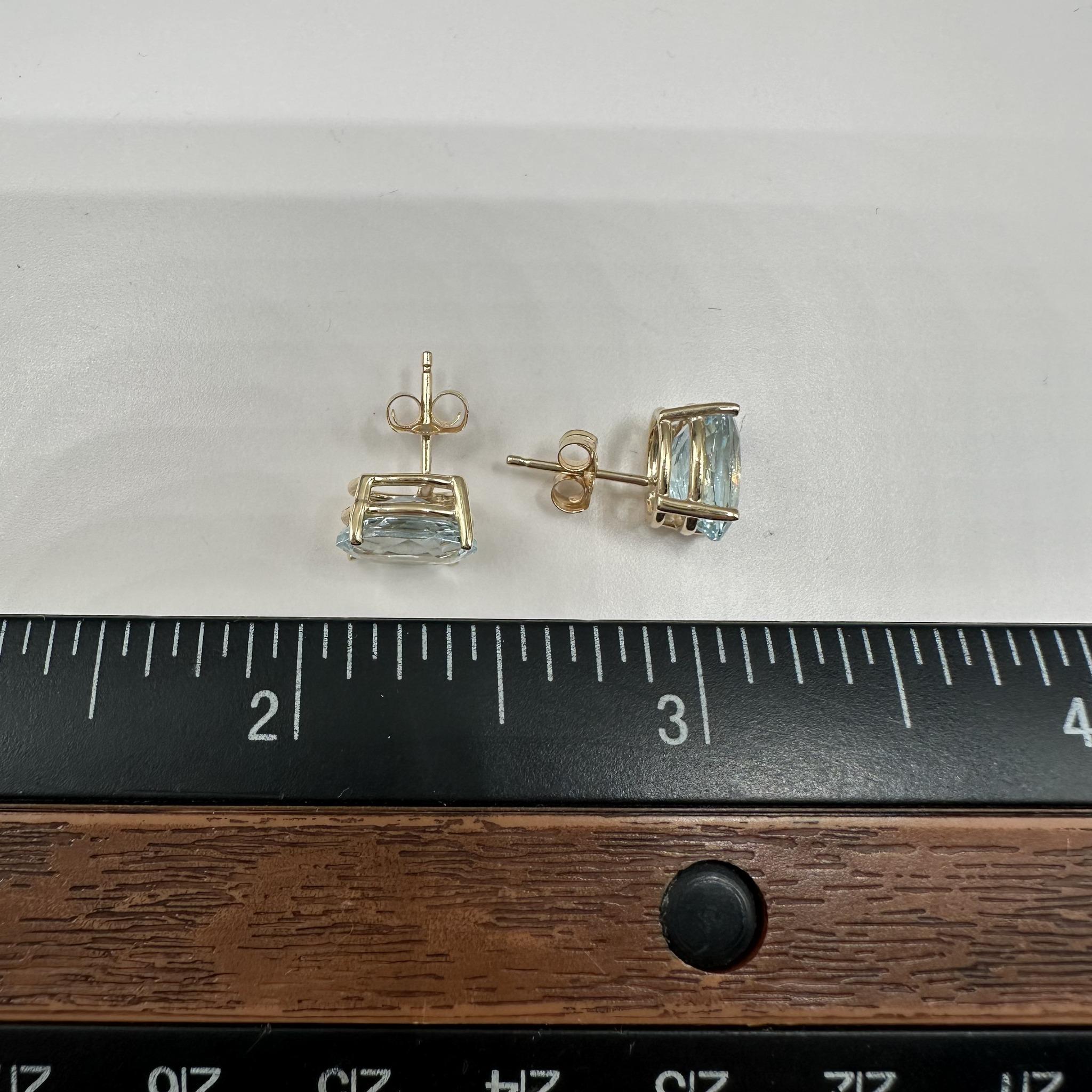 Boucles d'oreilles aigue-marine en or jaune 14kt - 3.21ctw, taille ovale, New Unisexe en vente