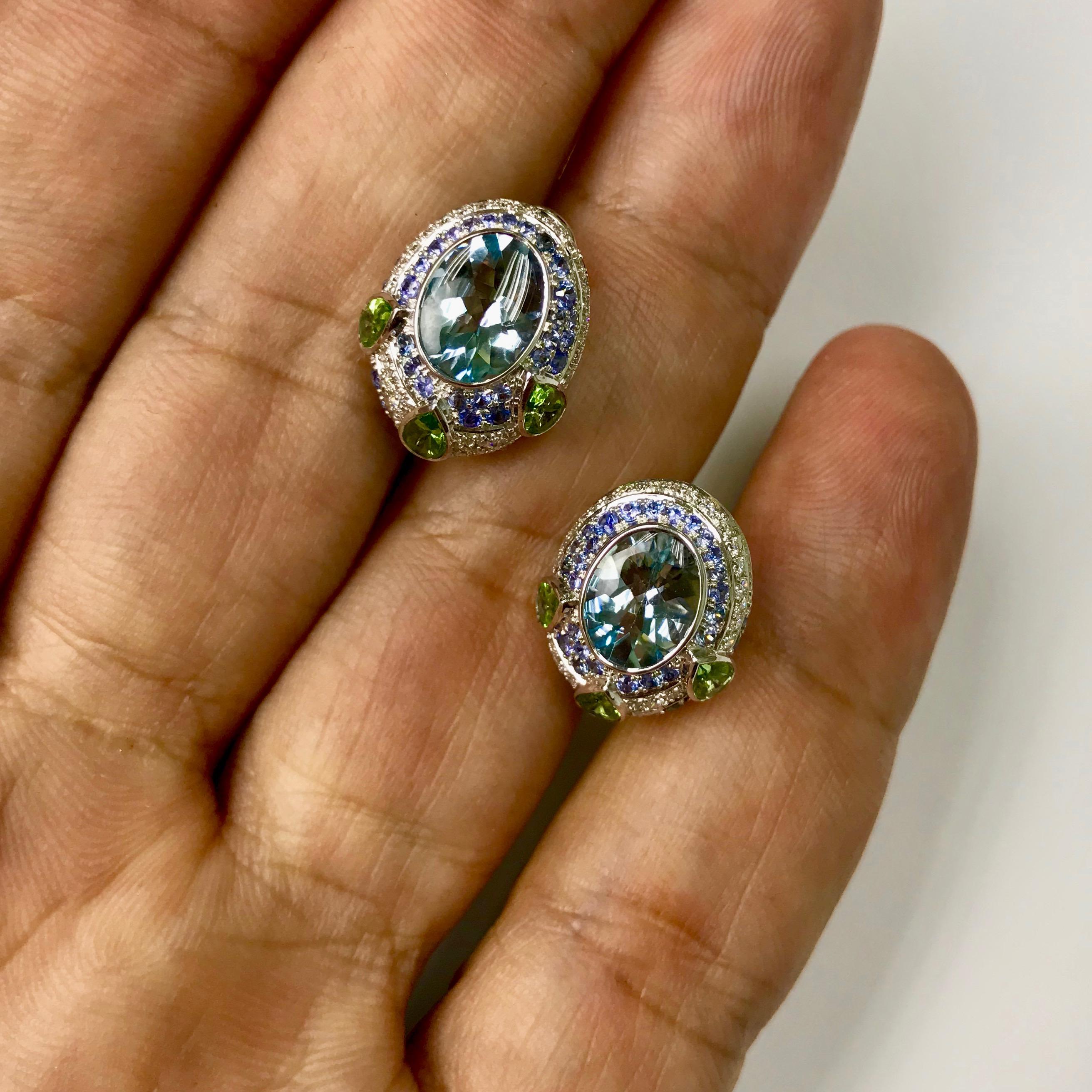 Aquamarine Tsavorite Diamonds Sapphire 18 Karat White Gold Oriental Earrings In New Condition For Sale In Bangkok, TH