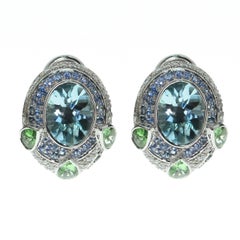 Aigue-marine Tsavorite Diamants Saphir Boucles d'oreilles orientales en or blanc 18 carats