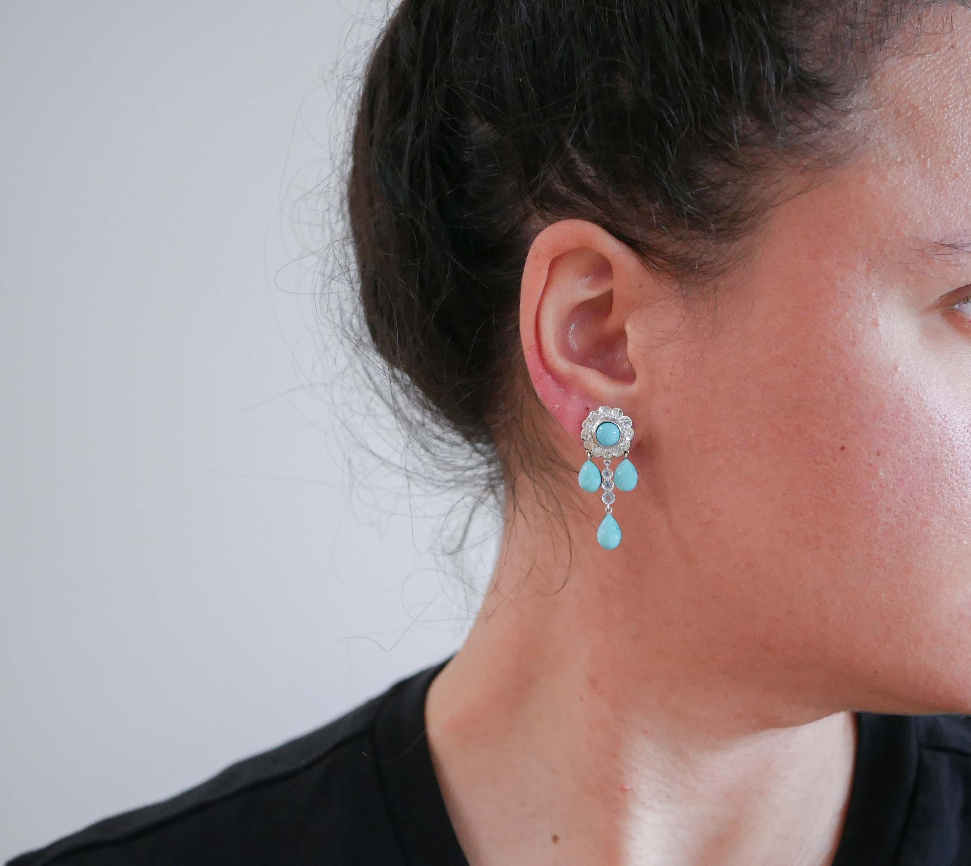 Ohrringe aus Platin mit Aquamarin, Türkis, Diamanten und Platin. (Gemischter Schliff)