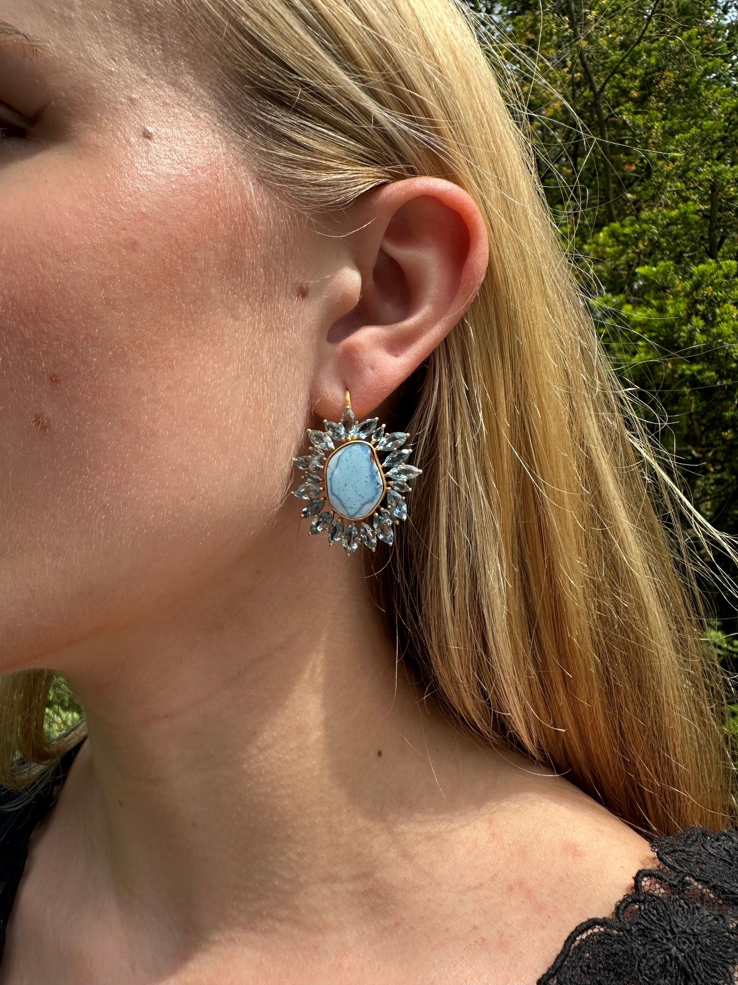Artist Aquamarine Turquoise Sunburst Earrings in 18kt Gold by Lauren Harper For Sale