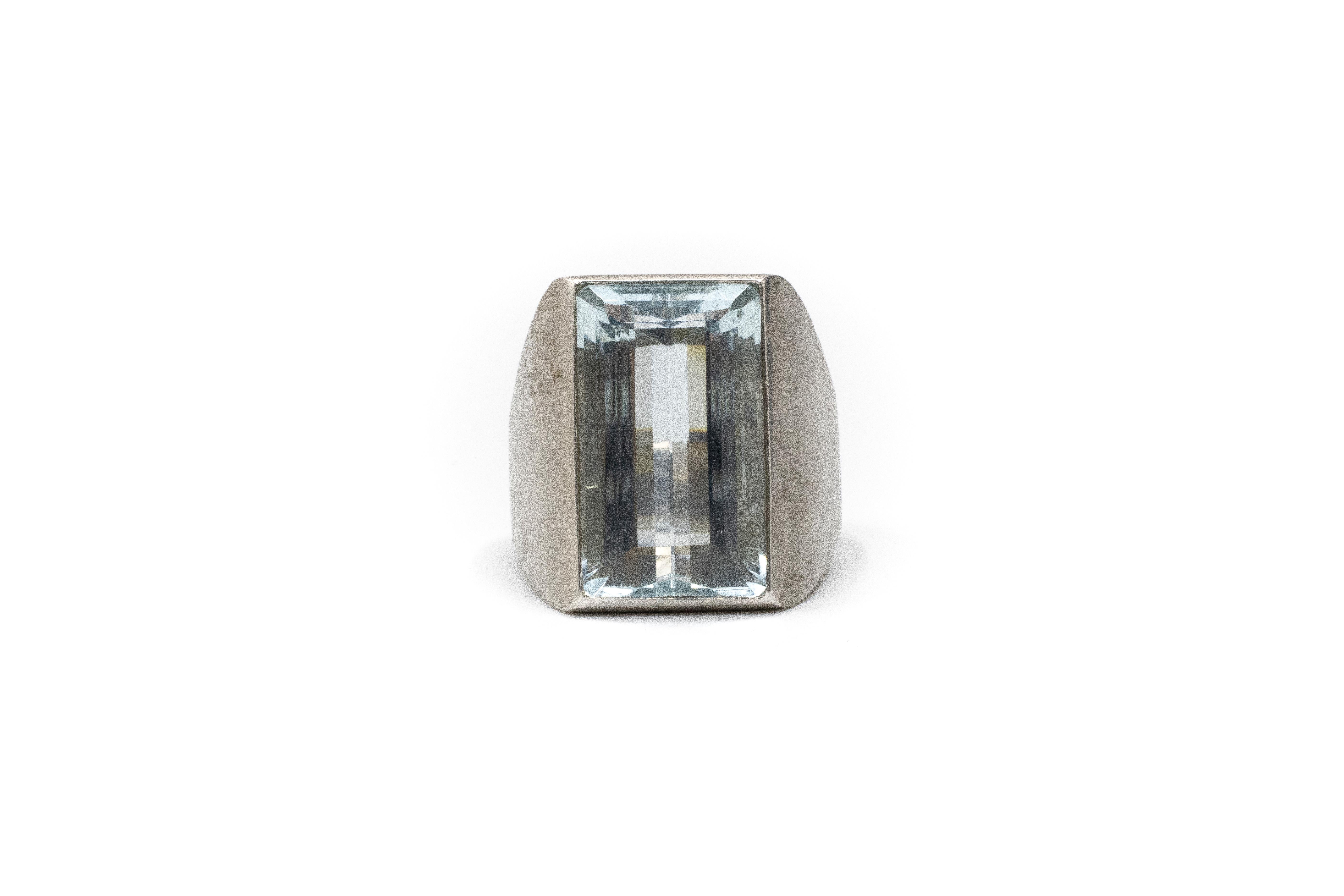 Aquamarine Vintage 14k Brushed White Gold Ring. Aquamarine approximately 12 carats. Sz 7.5. Total weight 22.65 grams
