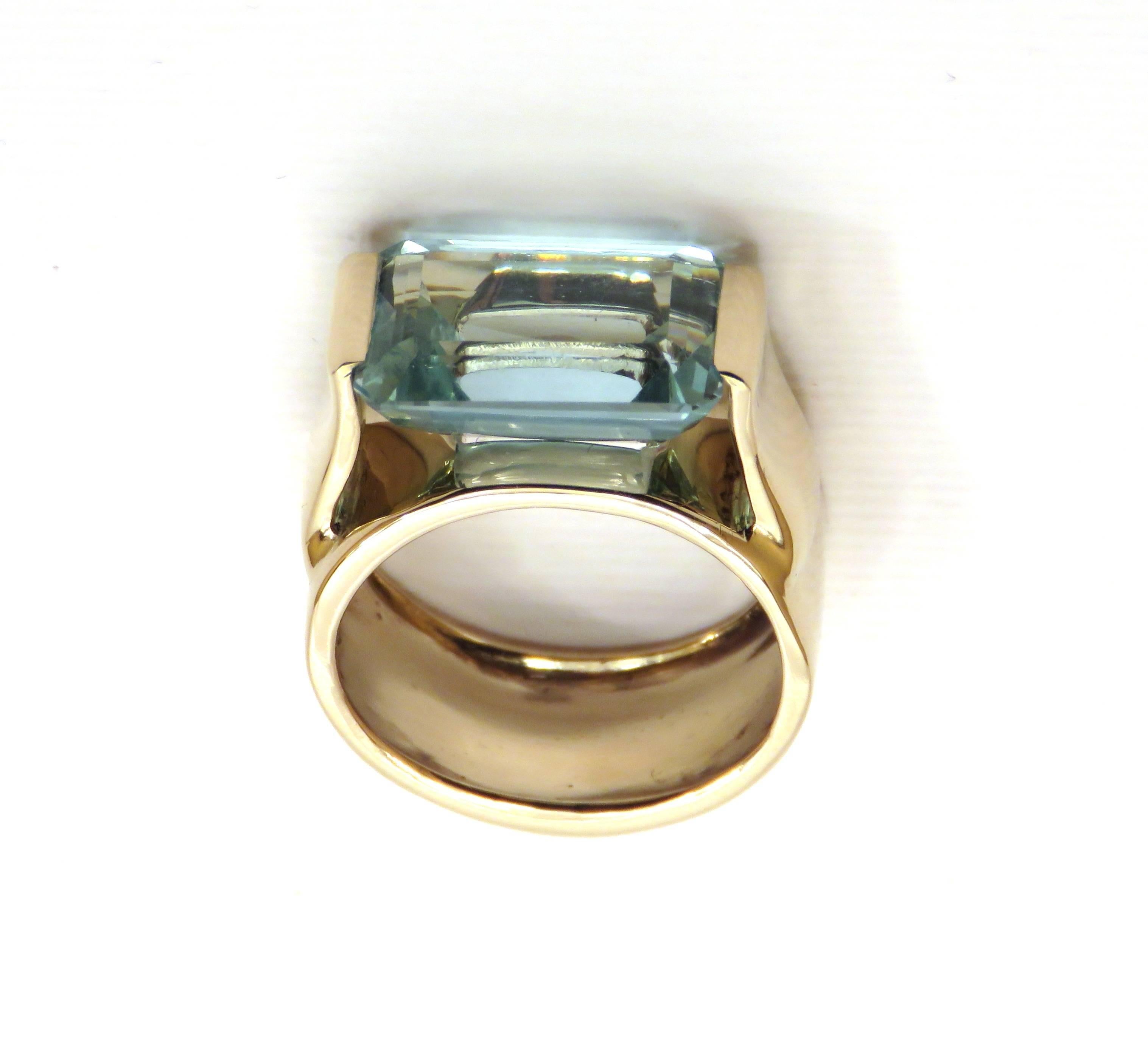 Women's Aquamarine White 18 Kt Gold Cocktail Ring Handcrafted in Italy by Botta Gioielli