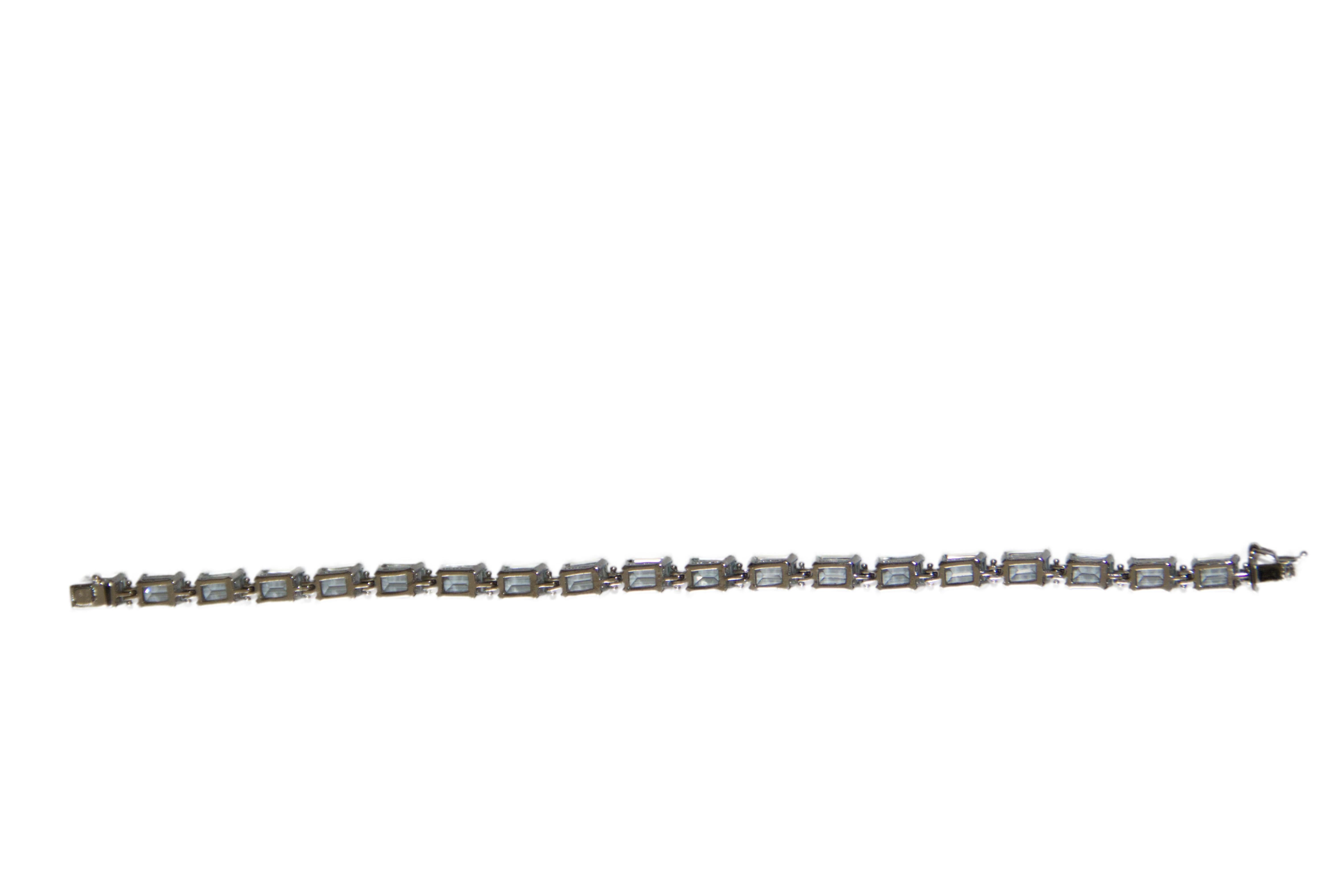 Bracciale tennis in oro bianco 18 carati con acquamarina in vendita 4