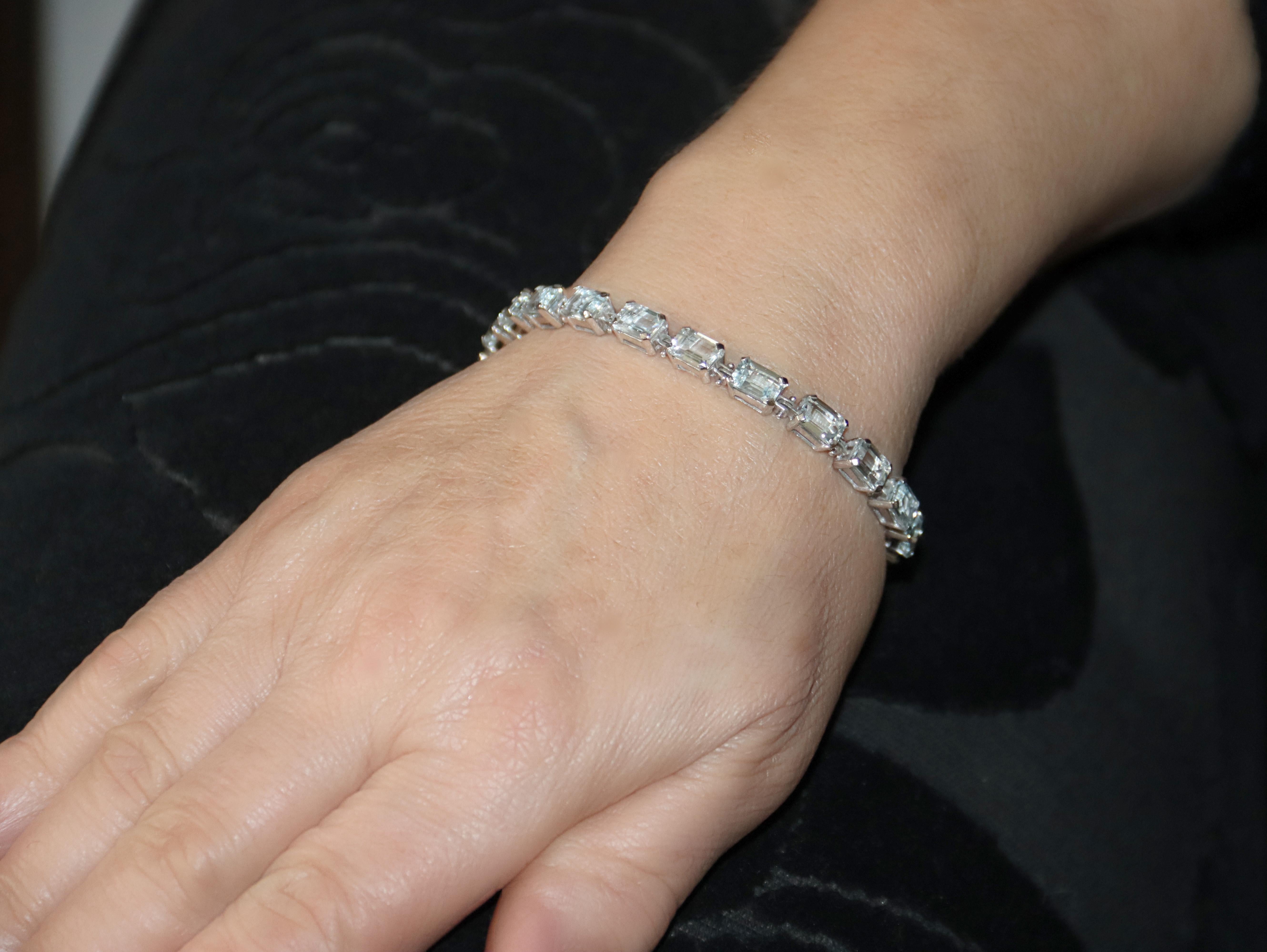 Bracciale tennis in oro bianco 18 carati con acquamarina in vendita 10
