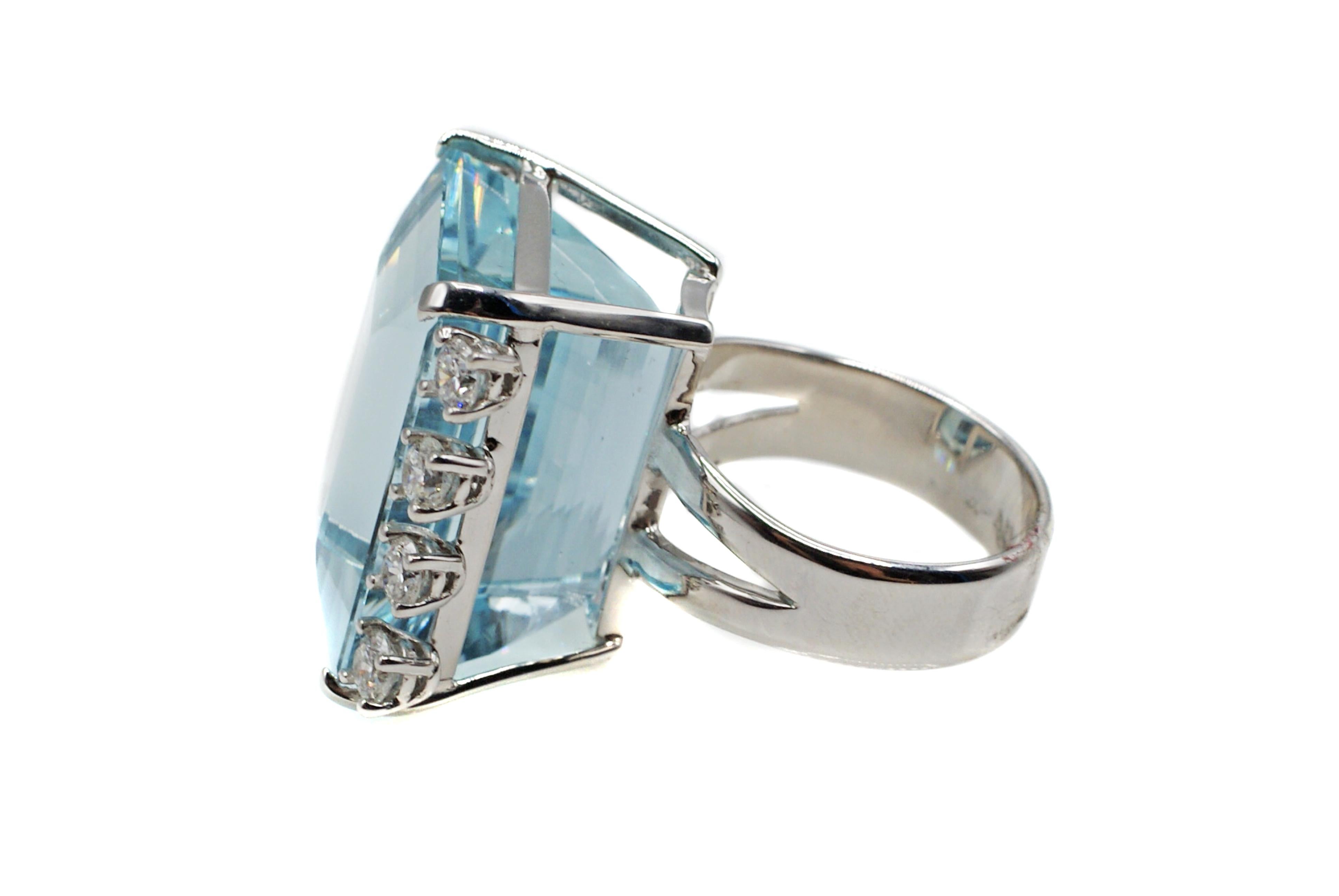 Emerald Cut Aquamarine White Gold Diamond Ring For Sale