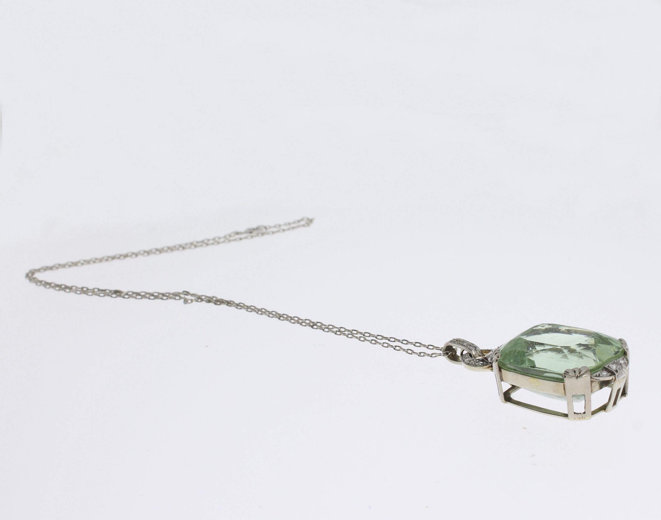 Aquamarine White Gold Pendant with Chain For Sale 1