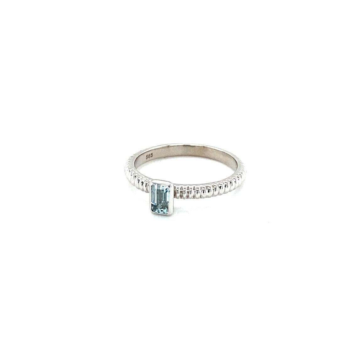 Art Deco Aquamarine White Gold Ring For Sale