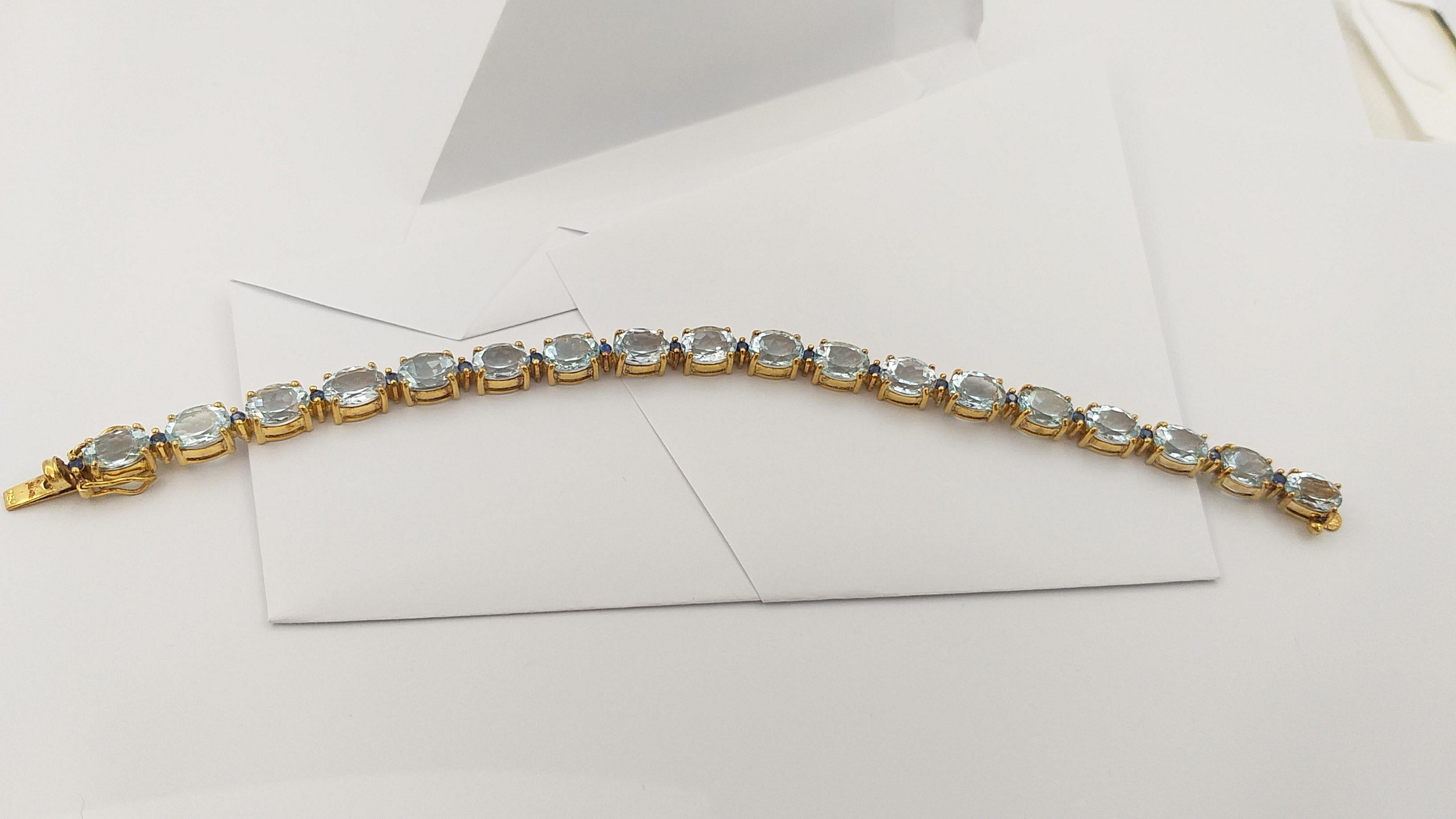 Aquamarine with Blue Sapphire Bracelet Set in 18 Karat Gold Settings For Sale 7